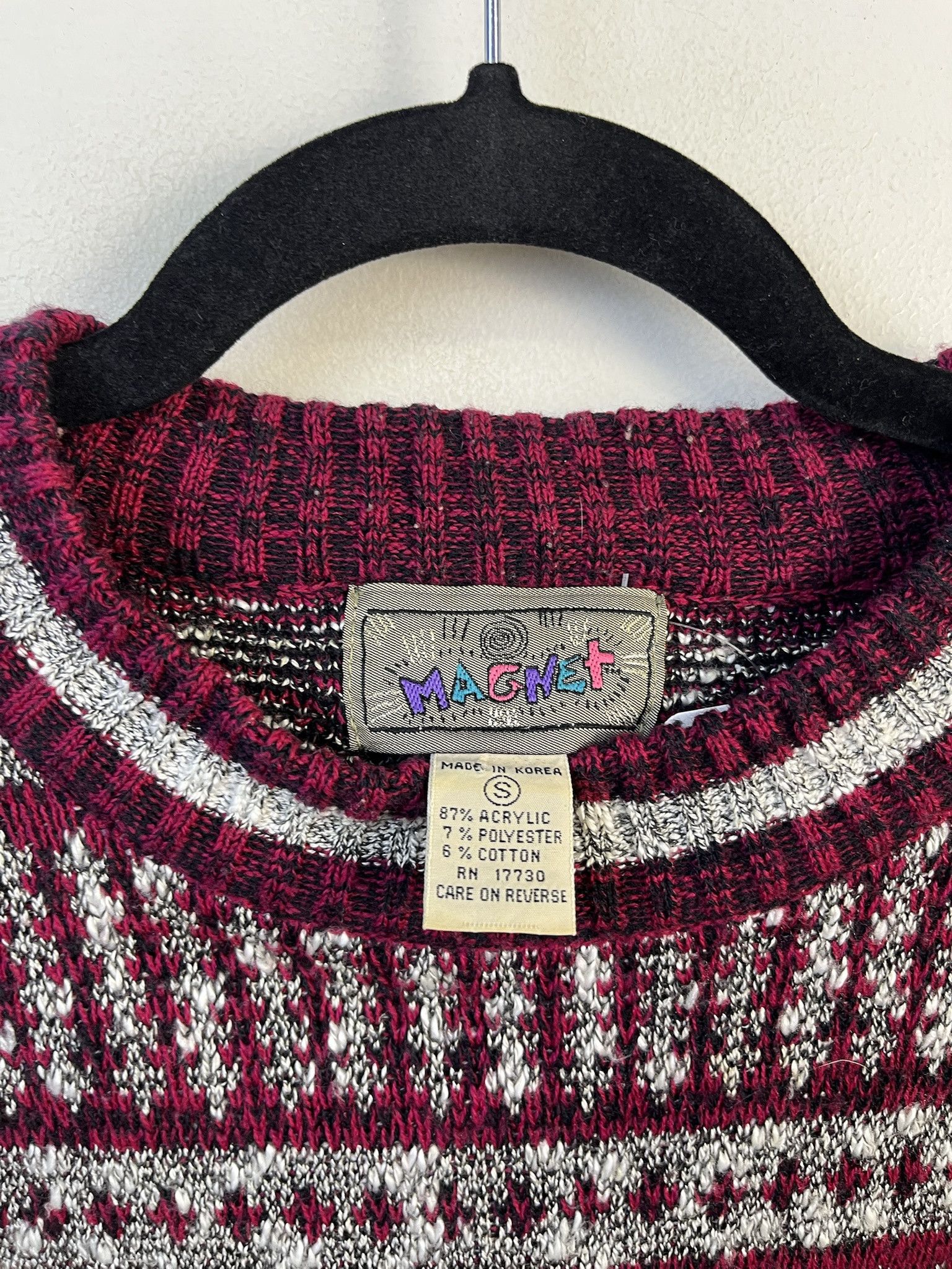 Vintage Vintage Knit Sweater 1990s Thick Knit Magnet Crimson Static Knit Sweater Size S Size US S / EU 44-46 / 1 - 2 Thumbnail