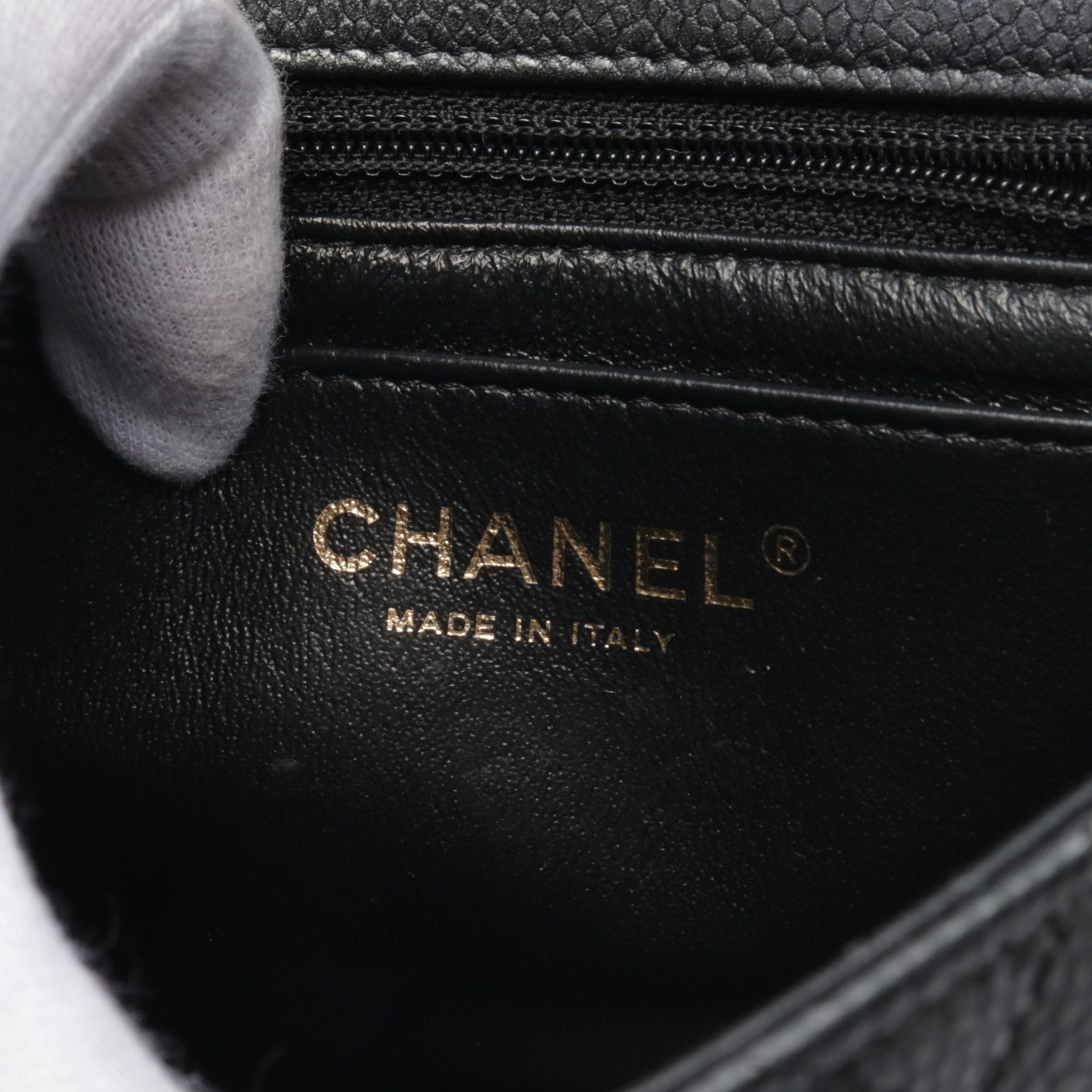 Chanel Chanel Mini Matelasse Chain Shoulder Bag Caviar Skin Black Gold Hardware Size ONE SIZE - 4 Thumbnail