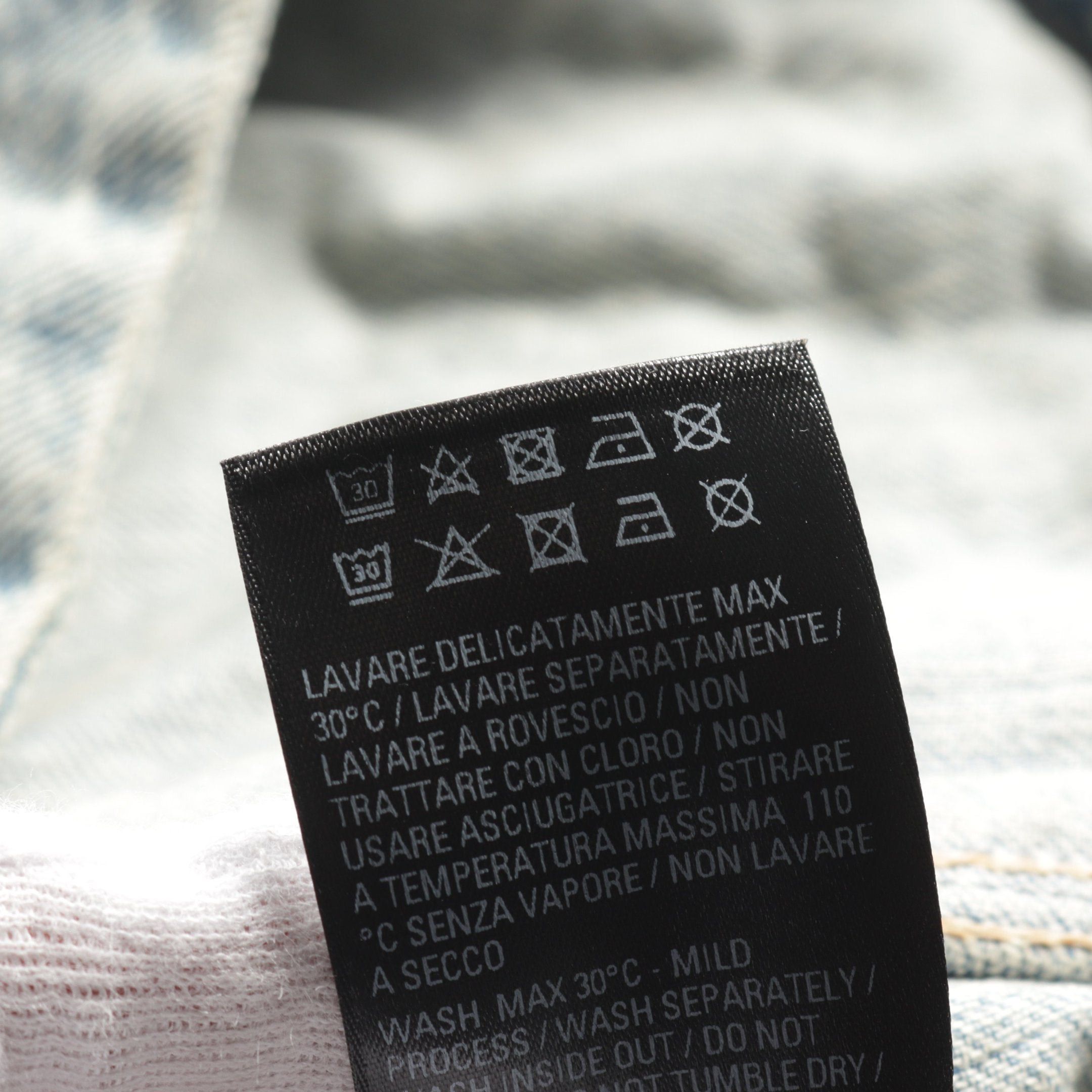 Balenciaga Balenciaga Upside Down Denim Jacket Cotton Indigo Blue Processing Size ONE SIZE - 7 Thumbnail