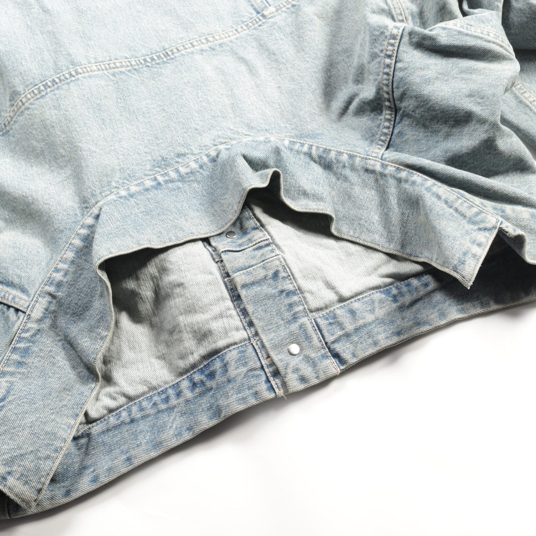 Balenciaga Balenciaga Upside Down Denim Jacket Cotton Indigo Blue Processing Size ONE SIZE - 11 Thumbnail