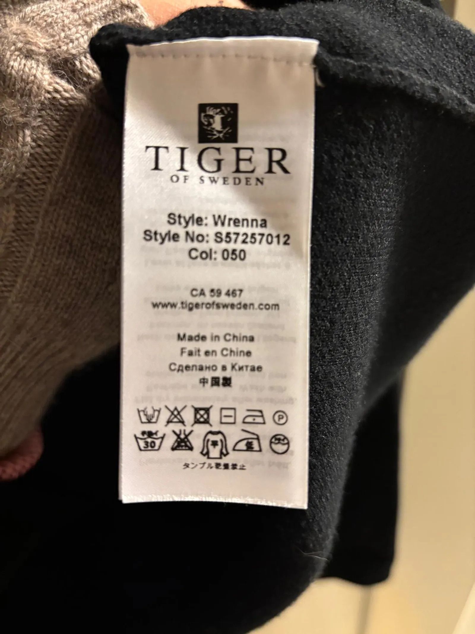 Tiger of Sweden Tiger of Sweden Top Size M / US 6-8 / IT 42-44 - 2 Thumbnail
