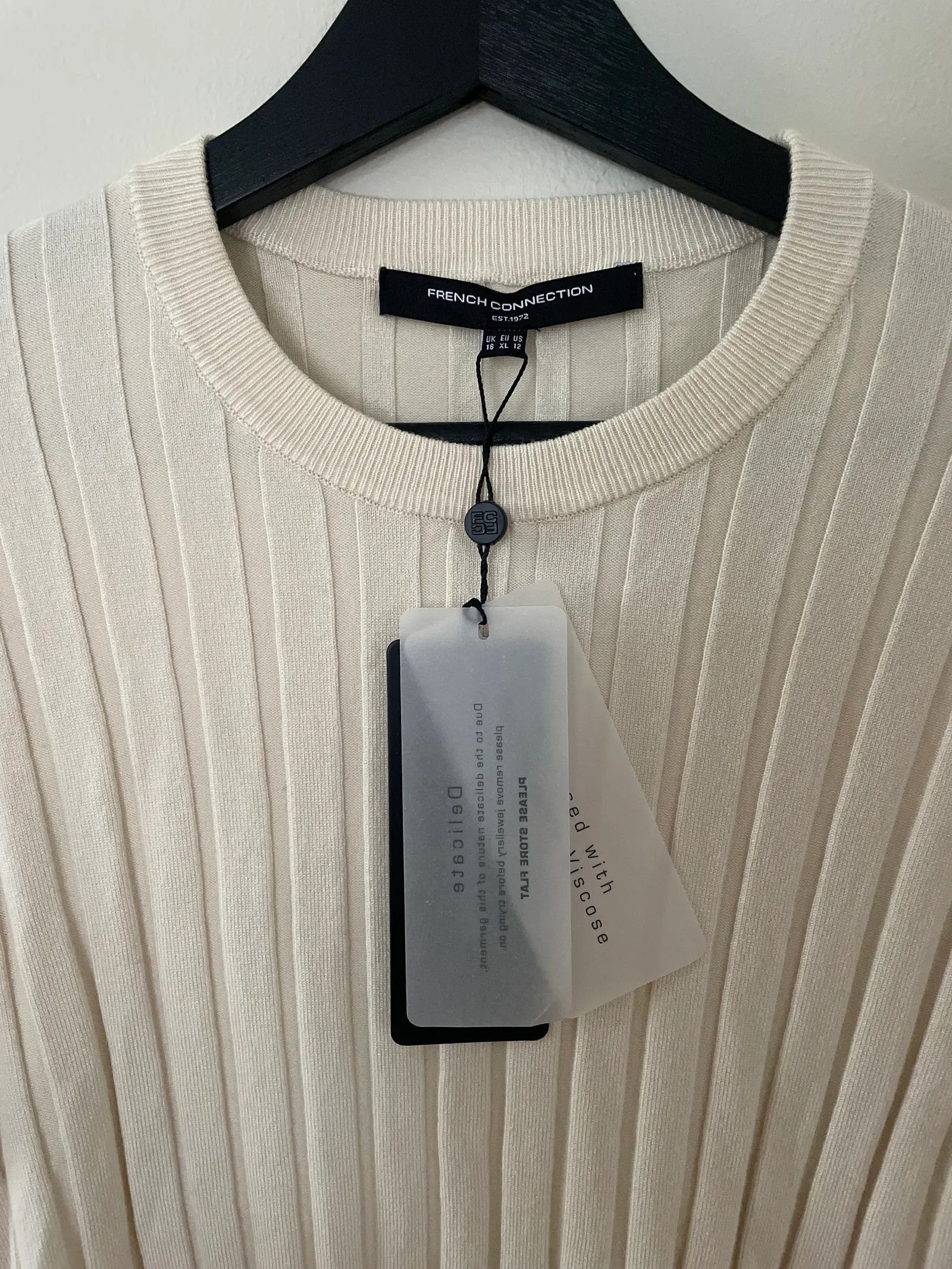 French Connection French Connection Sweater Size XL / US 12-14 / IT 48-50 - 3 Thumbnail