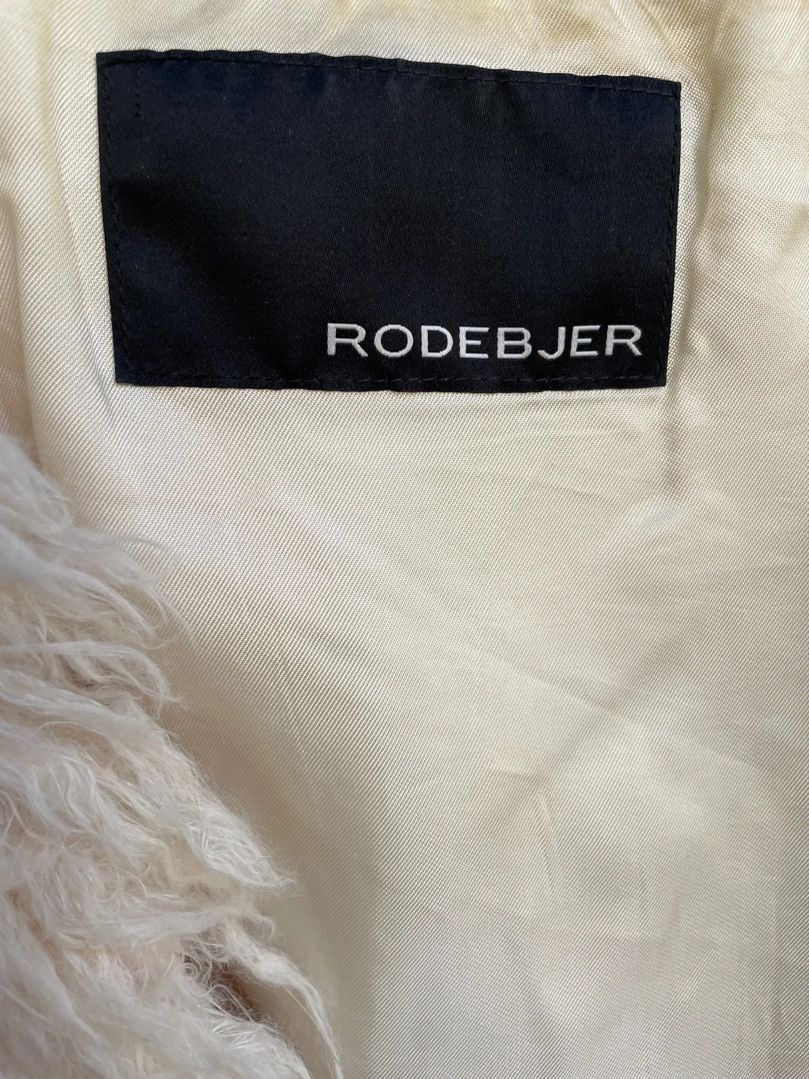 Rodebjer Rodebjer Fur Faux Fur Size S / US 4 / IT 40 - 2 Thumbnail
