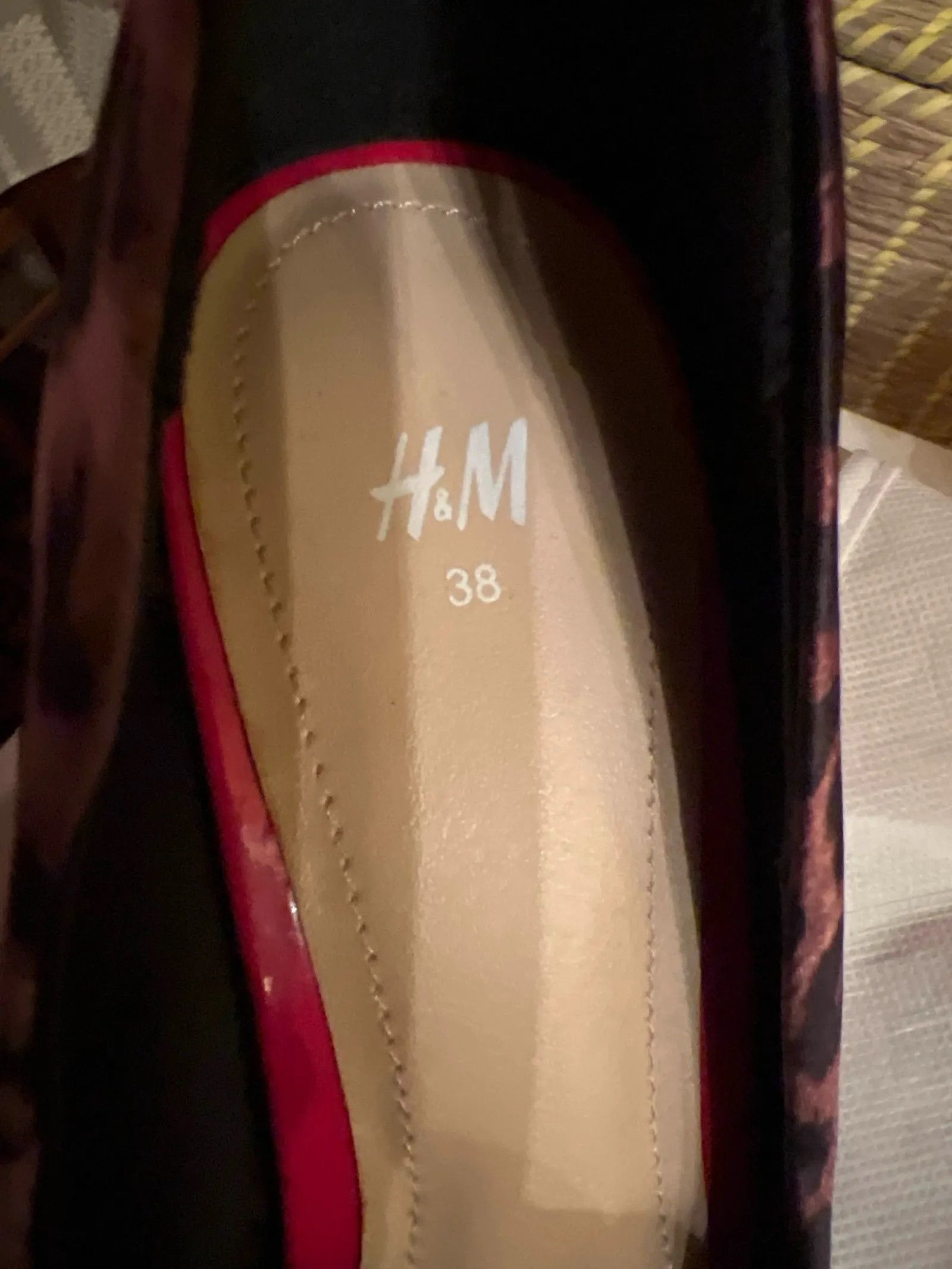 H&M H&M Heels Size US 8 / IT 38 - 2 Thumbnail