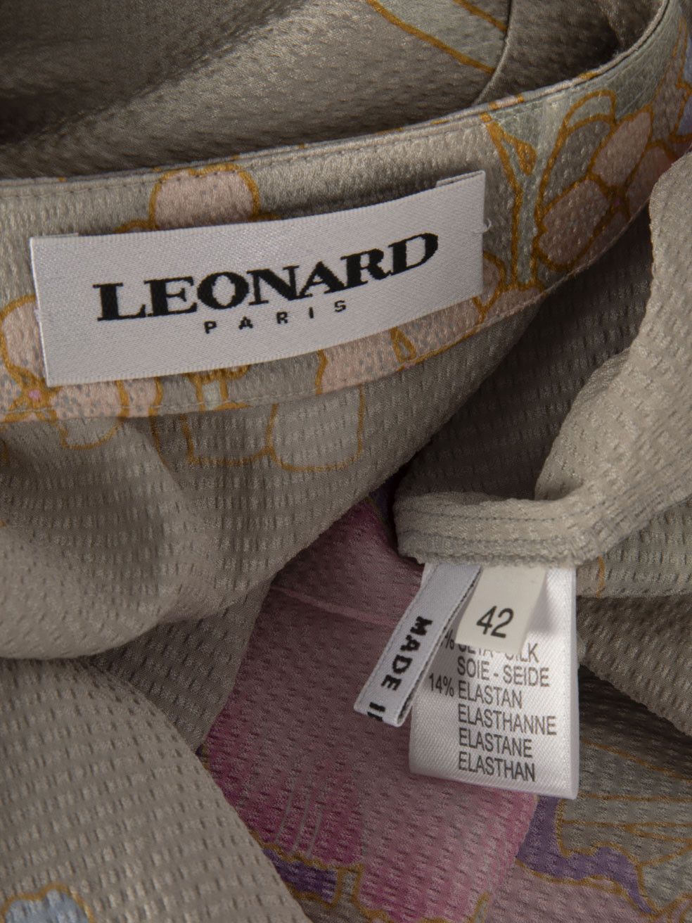 Leonard Paris Floral Silk Knee Length Wrap Dress Size M / US 6-8 / IT 42-44 - 5 Thumbnail