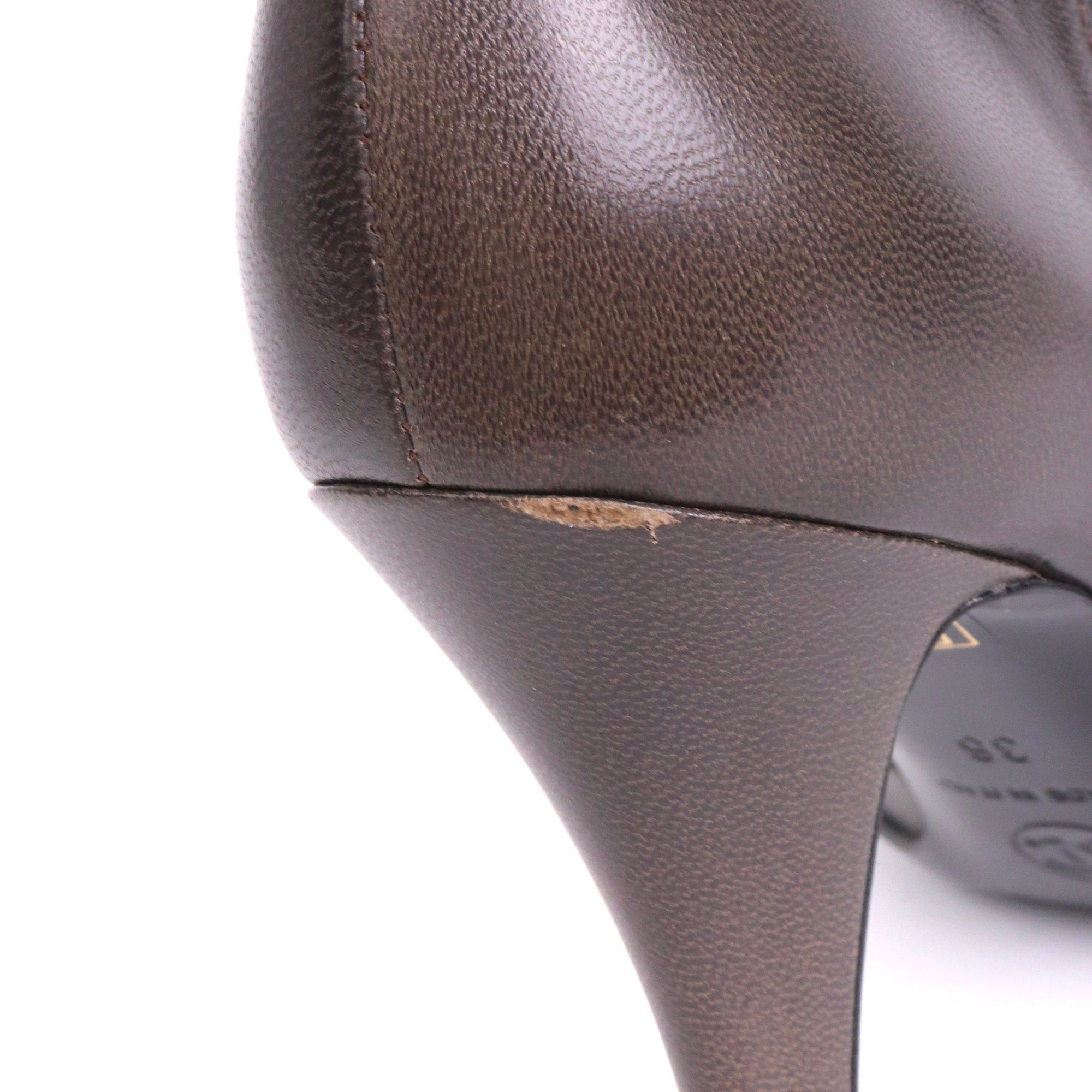 Chanel CHANEL - Chanel CC ankle boots in gray leather Size US 5 / IT 35 - 5 Thumbnail