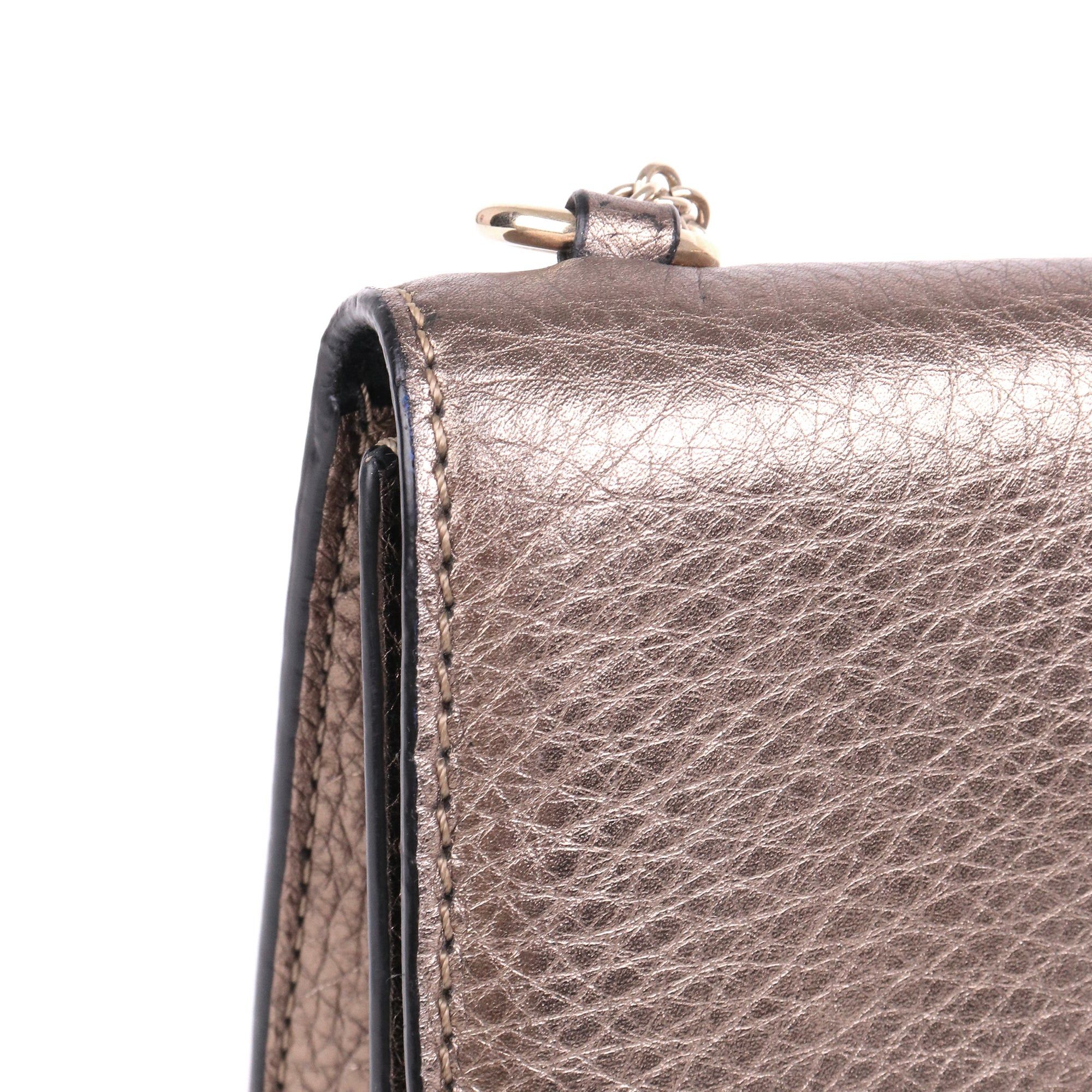 Valentino VALENTINO - Valentino Glam Lock shoulder bag in metallic gold grained leather Size ONE SIZE - 6 Thumbnail
