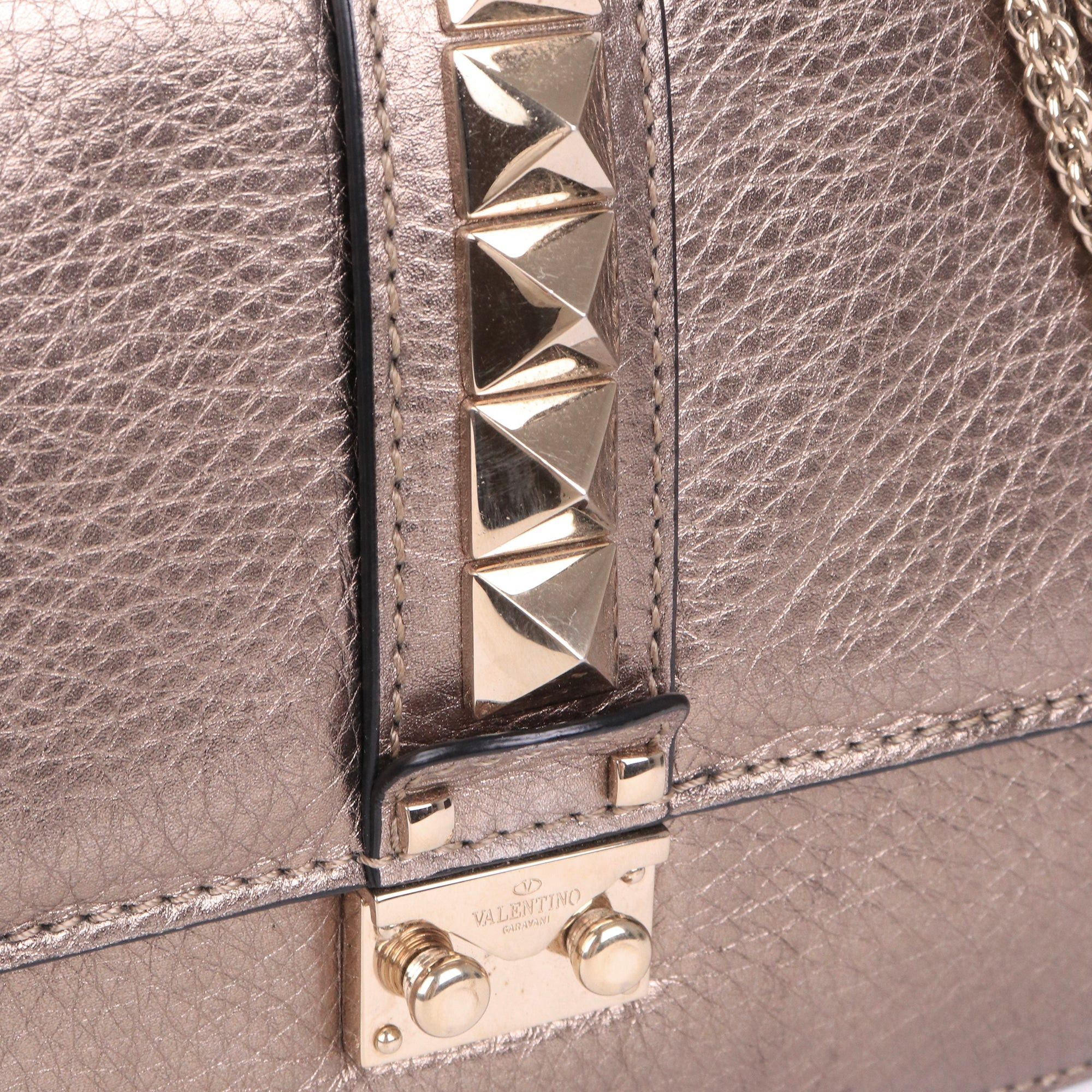 Valentino VALENTINO - Valentino Glam Lock shoulder bag in metallic gold grained leather Size ONE SIZE - 7 Thumbnail