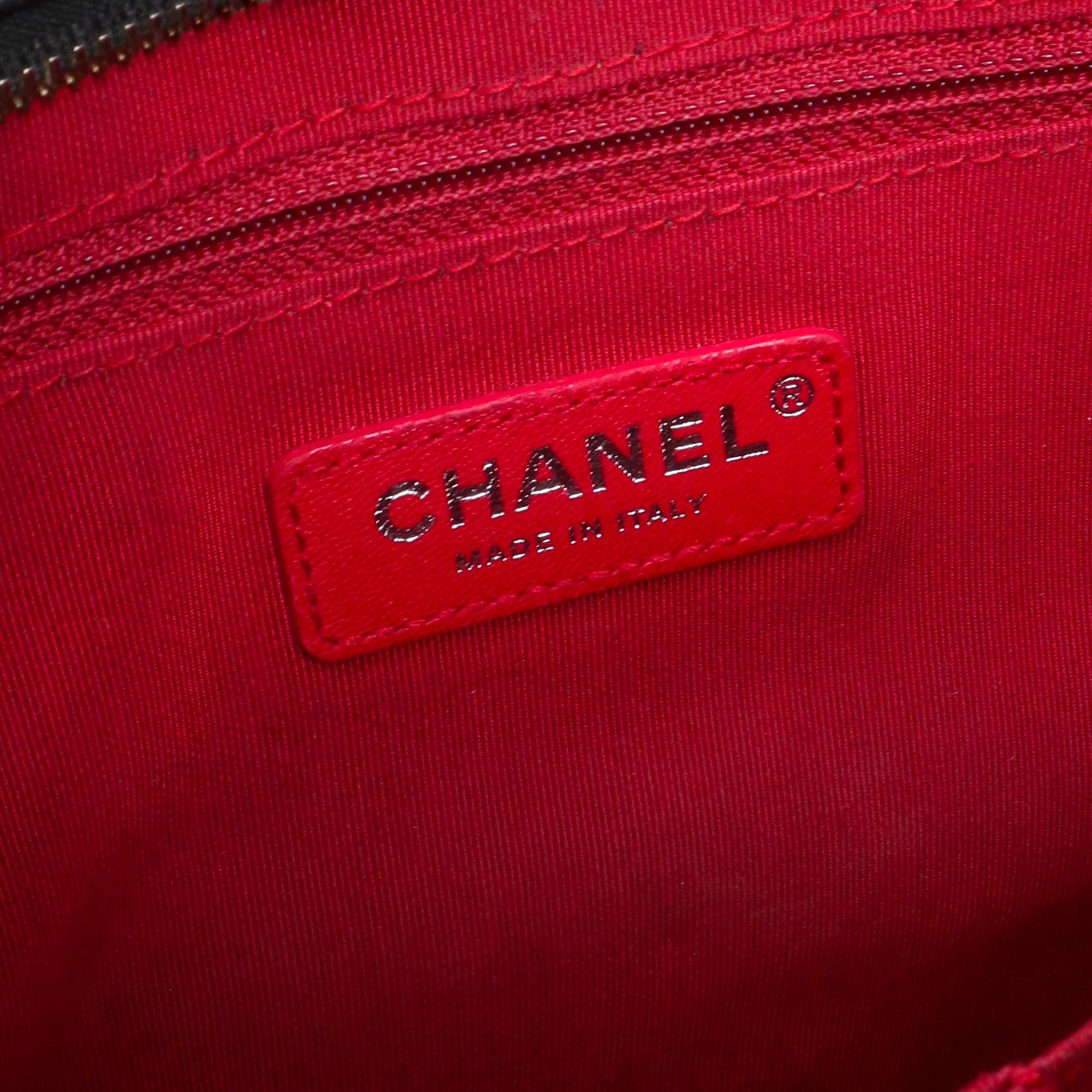 Chanel CHANEL - Gabrielle GM Chanel shoulder bag in black leather Size ONE SIZE - 6 Thumbnail