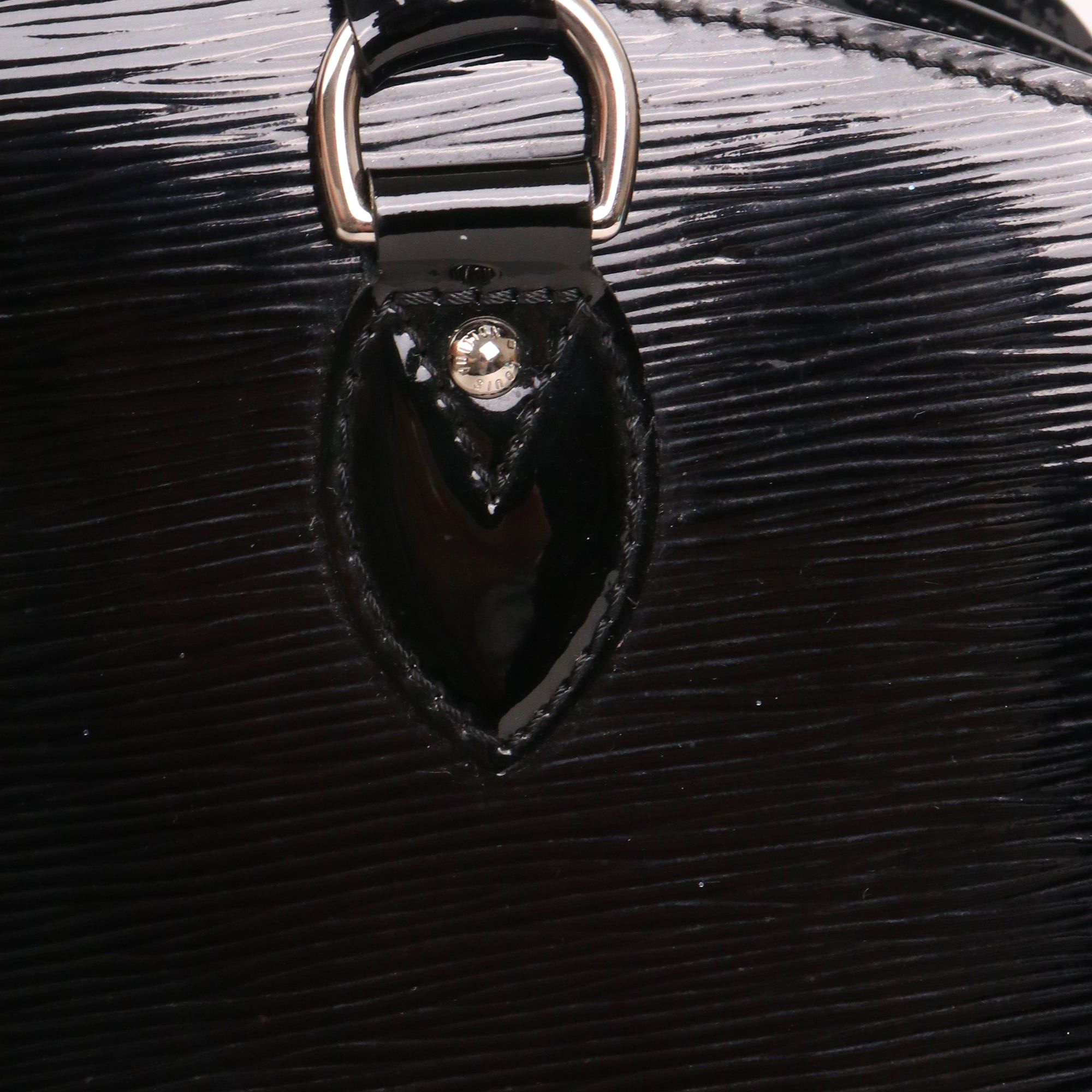 Louis Vuitton LOUIS VUITTON - Louis Vuitton Pont Neuf handbag in black patent epi leather Size ONE SIZE - 6 Thumbnail