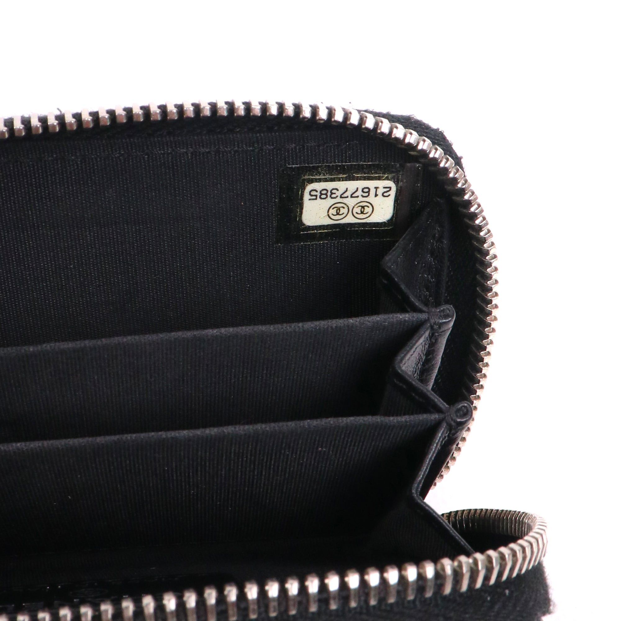 Chanel CHANEL - Chanel zipped wallet in black chevron leather Size ONE SIZE - 8 Thumbnail