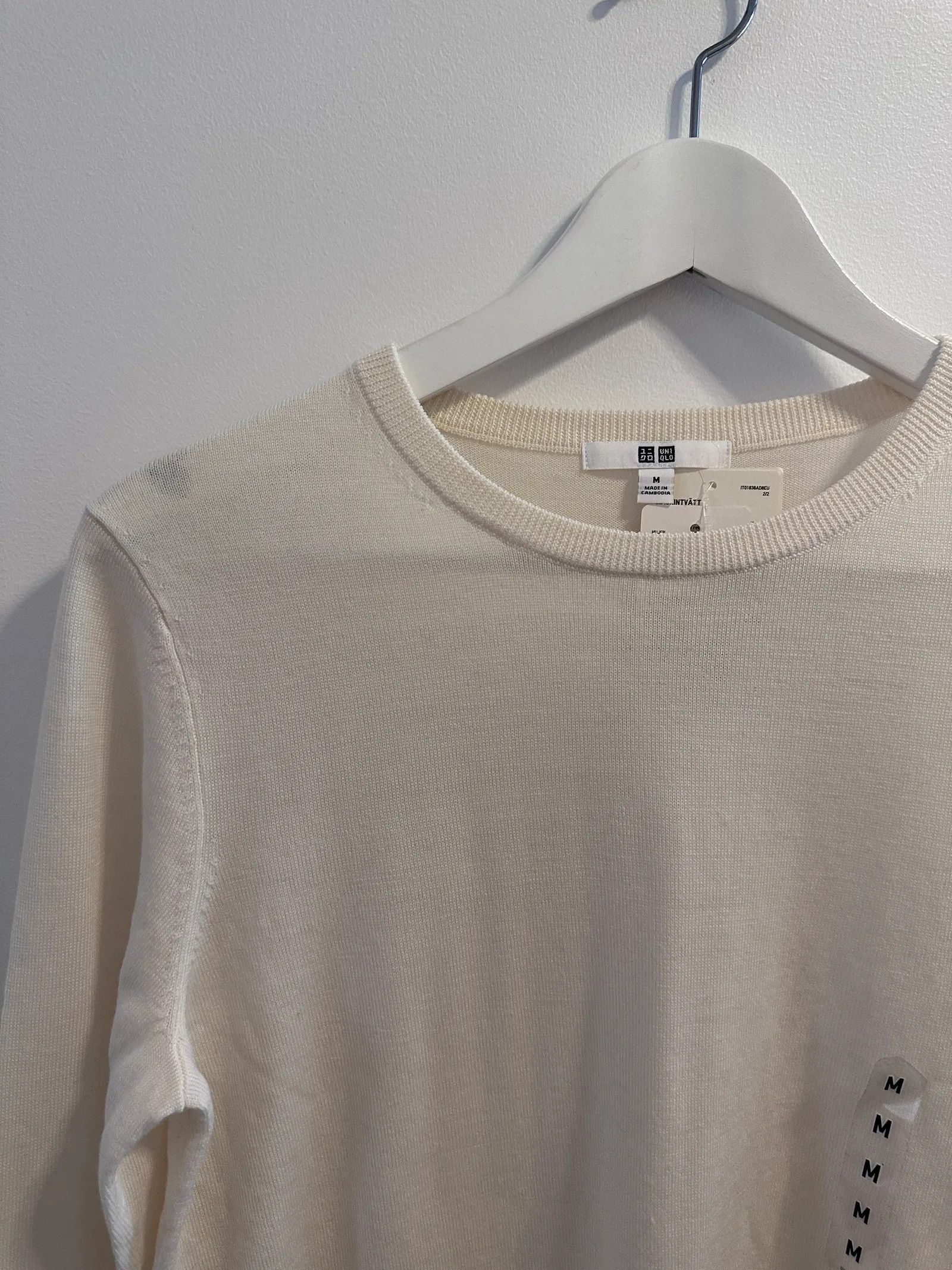 Uniqlo Uniqlo Sweater Size M / US 6-8 / IT 42-44 - 3 Thumbnail