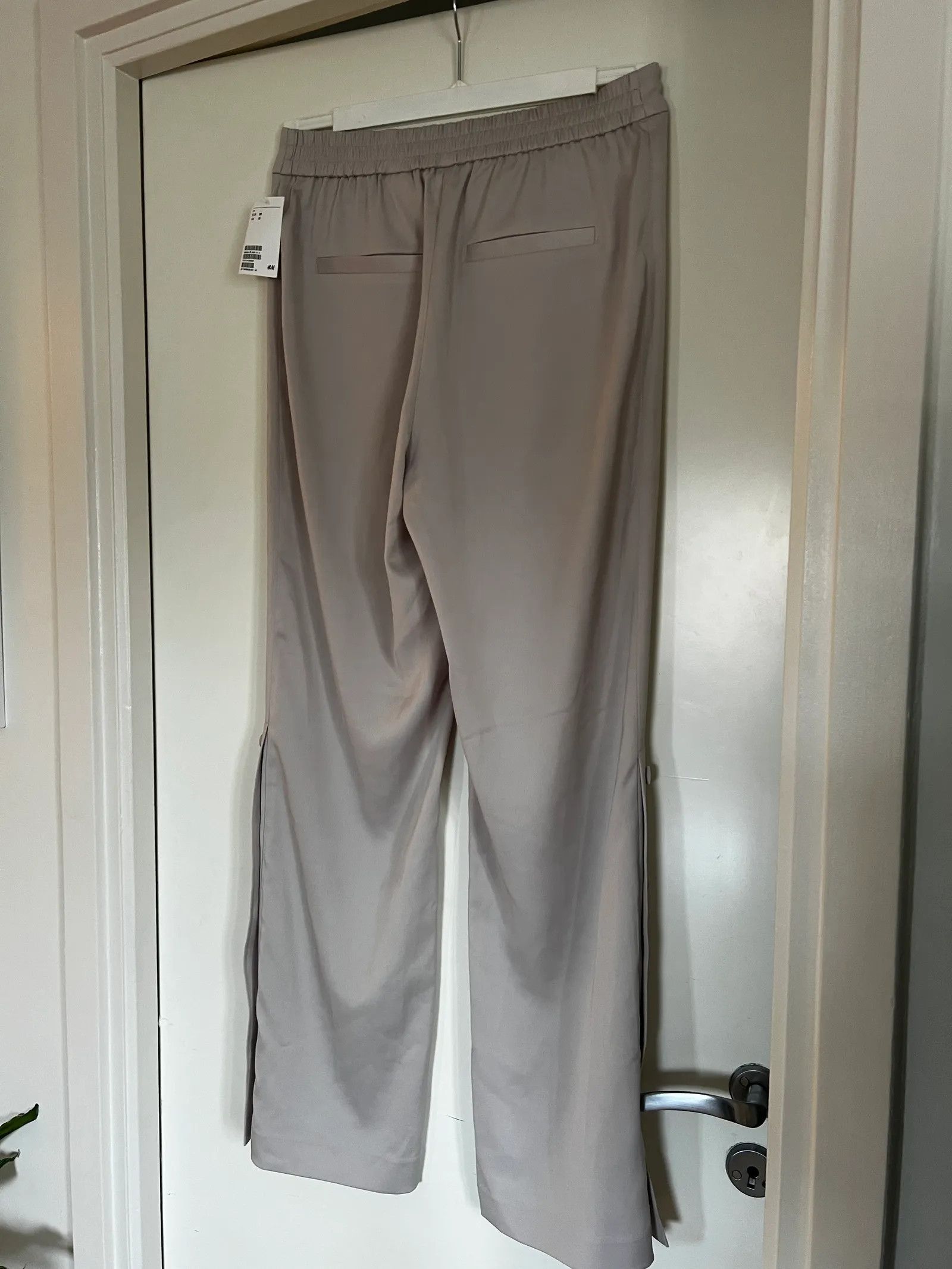 H&M H&M Pants Size 27" / US 4 / IT 40 - 4 Thumbnail