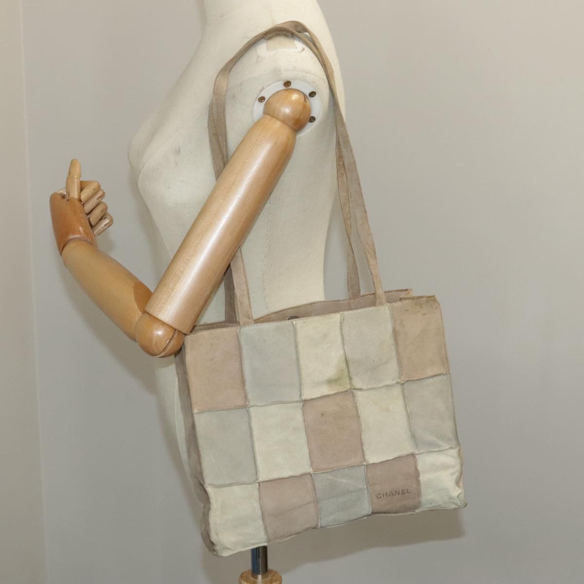 Chanel Beige Suede Tote Bag (Pre-Owned) Size ONE SIZE - 15 Thumbnail