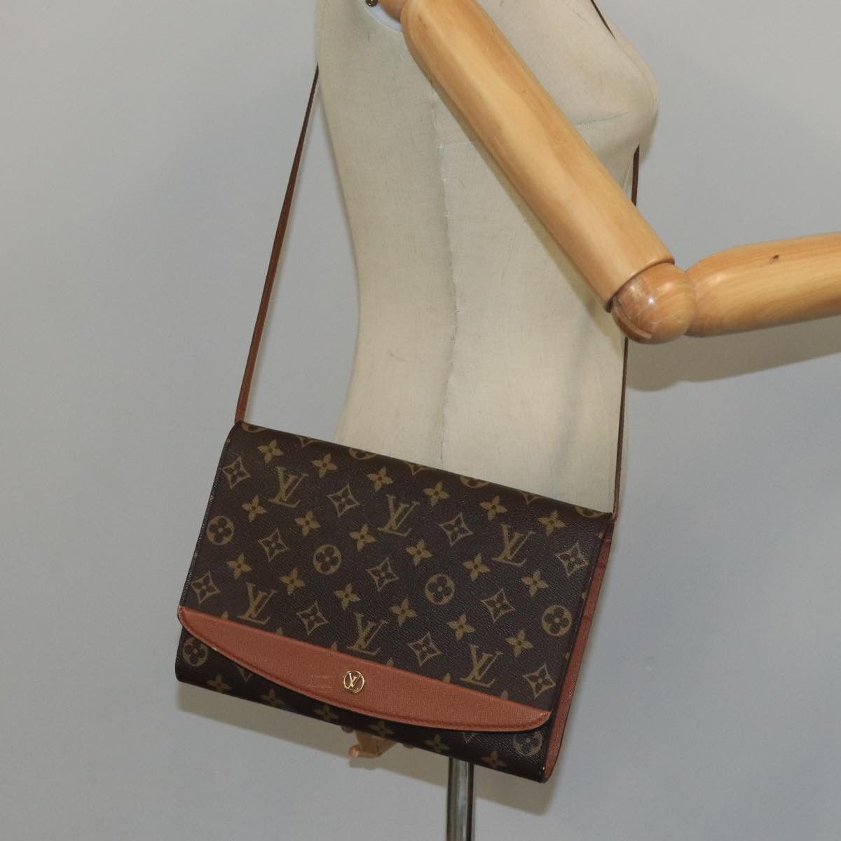 Louis Vuitton Bordeaux Brown Canvas Shoulder Bag (Pre-Owned) Size ONE SIZE - 14 Thumbnail