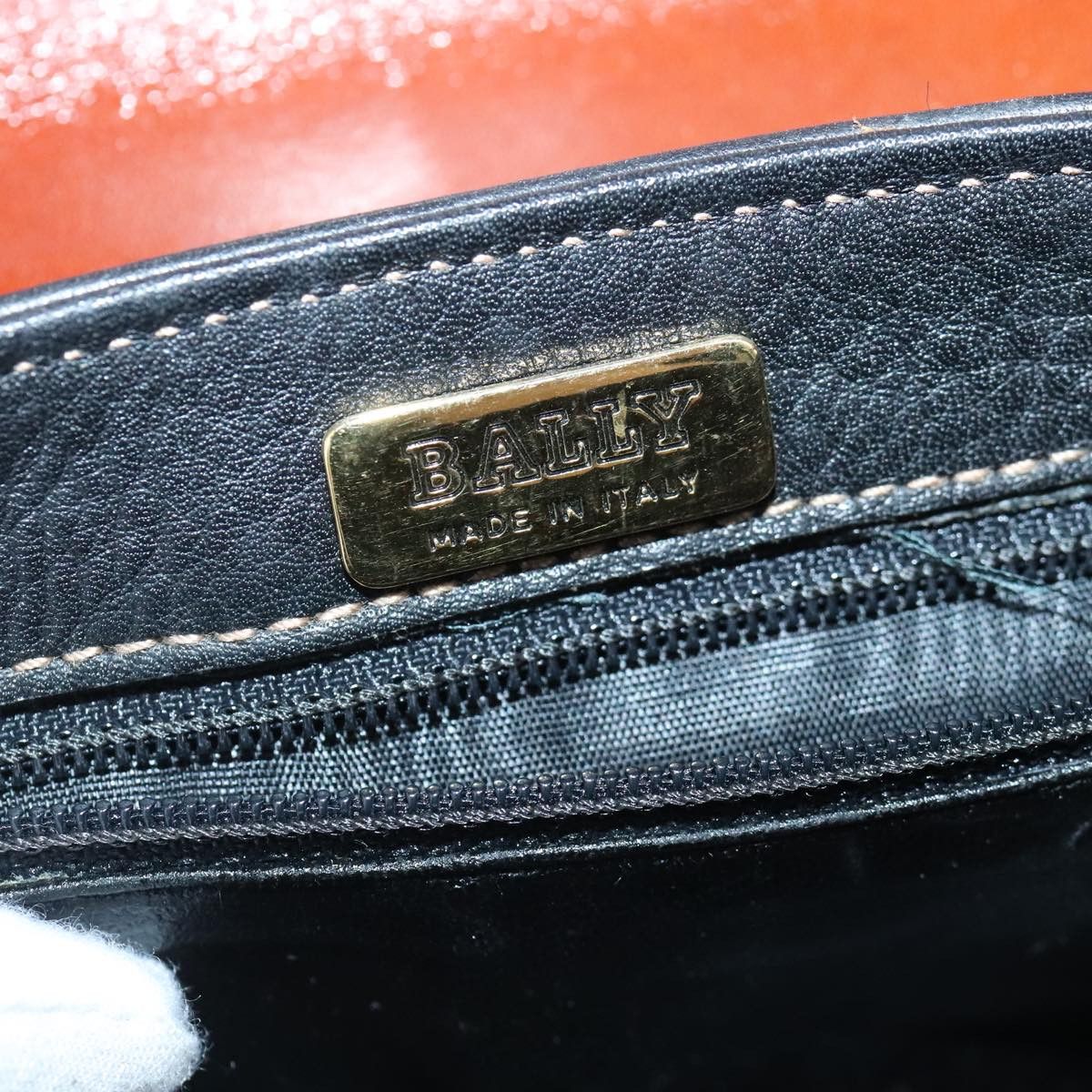 Bally Black Leather Shoulder Bag (Pre-Owned) Size ONE SIZE - 14 Thumbnail