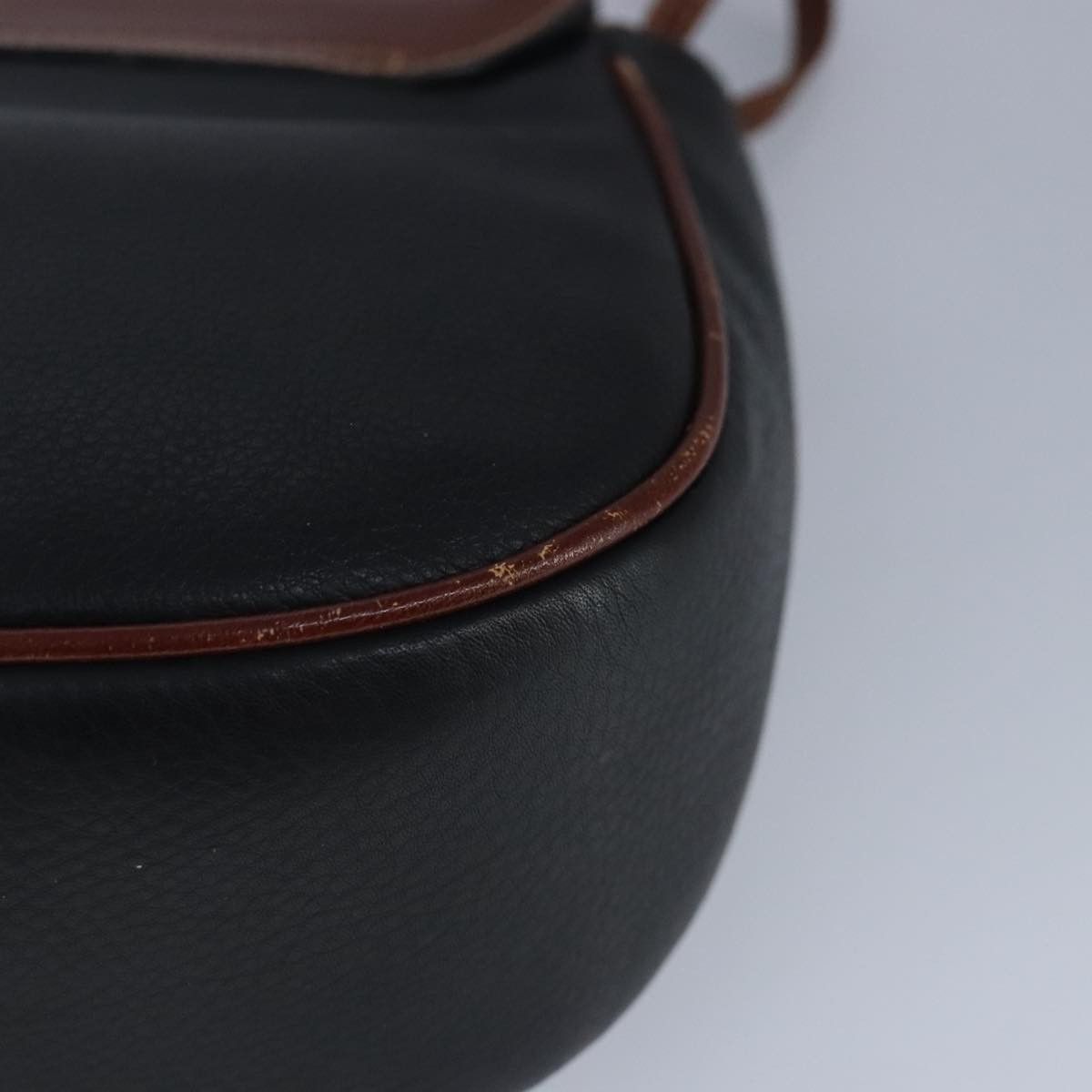 Bally Black Leather Shoulder Bag (Pre-Owned) Size ONE SIZE - 10 Thumbnail