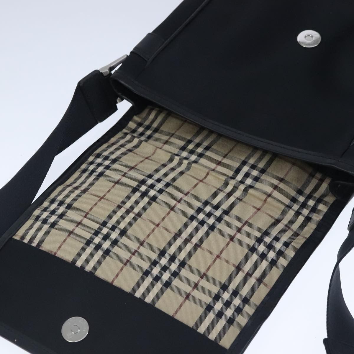 Black Synthetic Shoulder Bag (Pre-Owned)