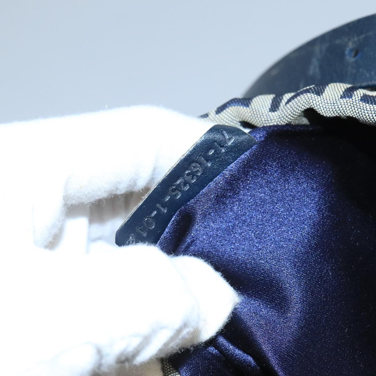 Fendi Navy Canvas Shoulder Bag (Pre-Owned) Size ONE SIZE - 13 Thumbnail