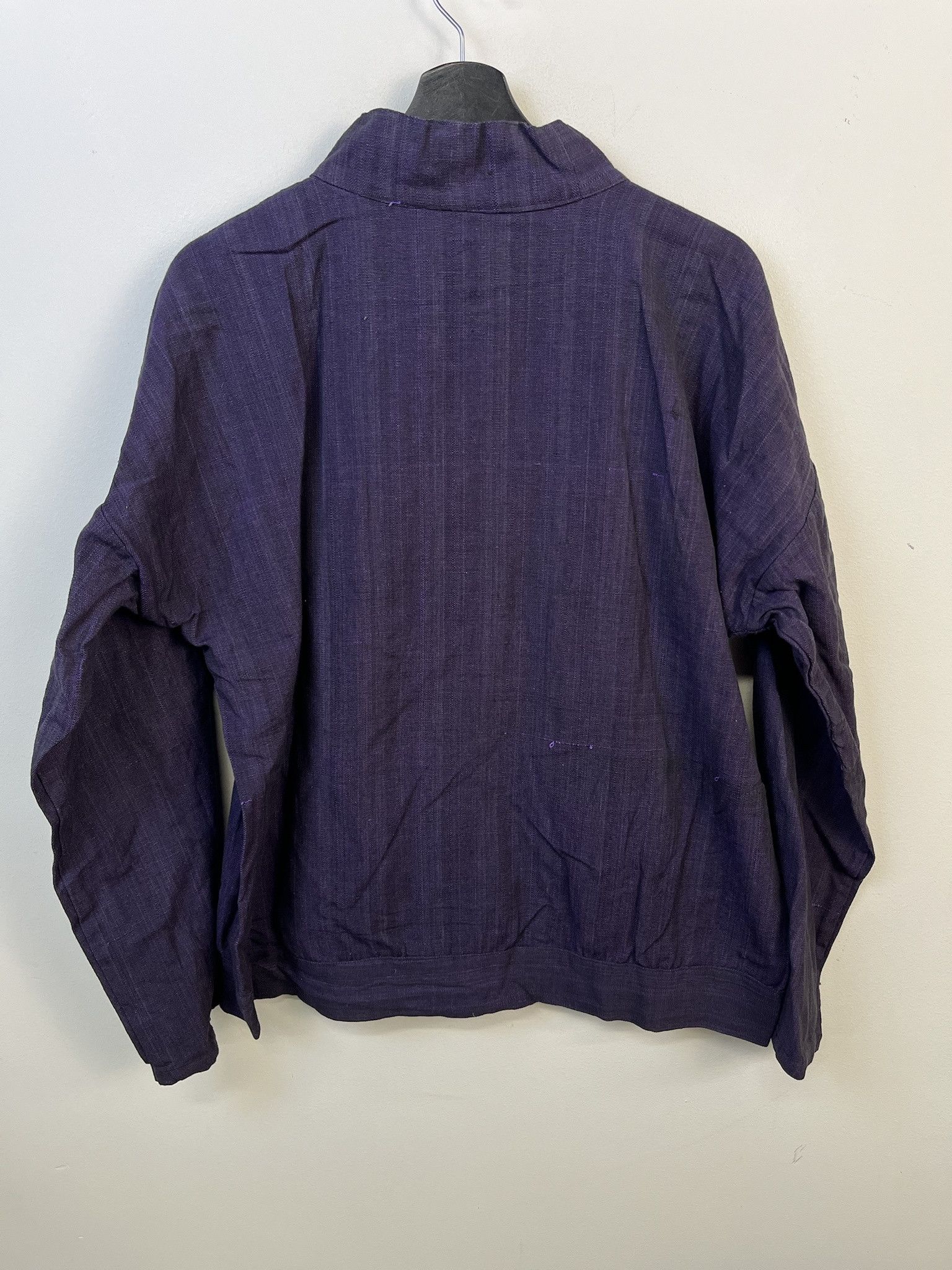 Vintage Vintage Vest 1980s Nepalese Purple Pattern Striped Wooden Toggle Button Up Shrit Size XL Size US XL / EU 56 / 4 - 3 Thumbnail
