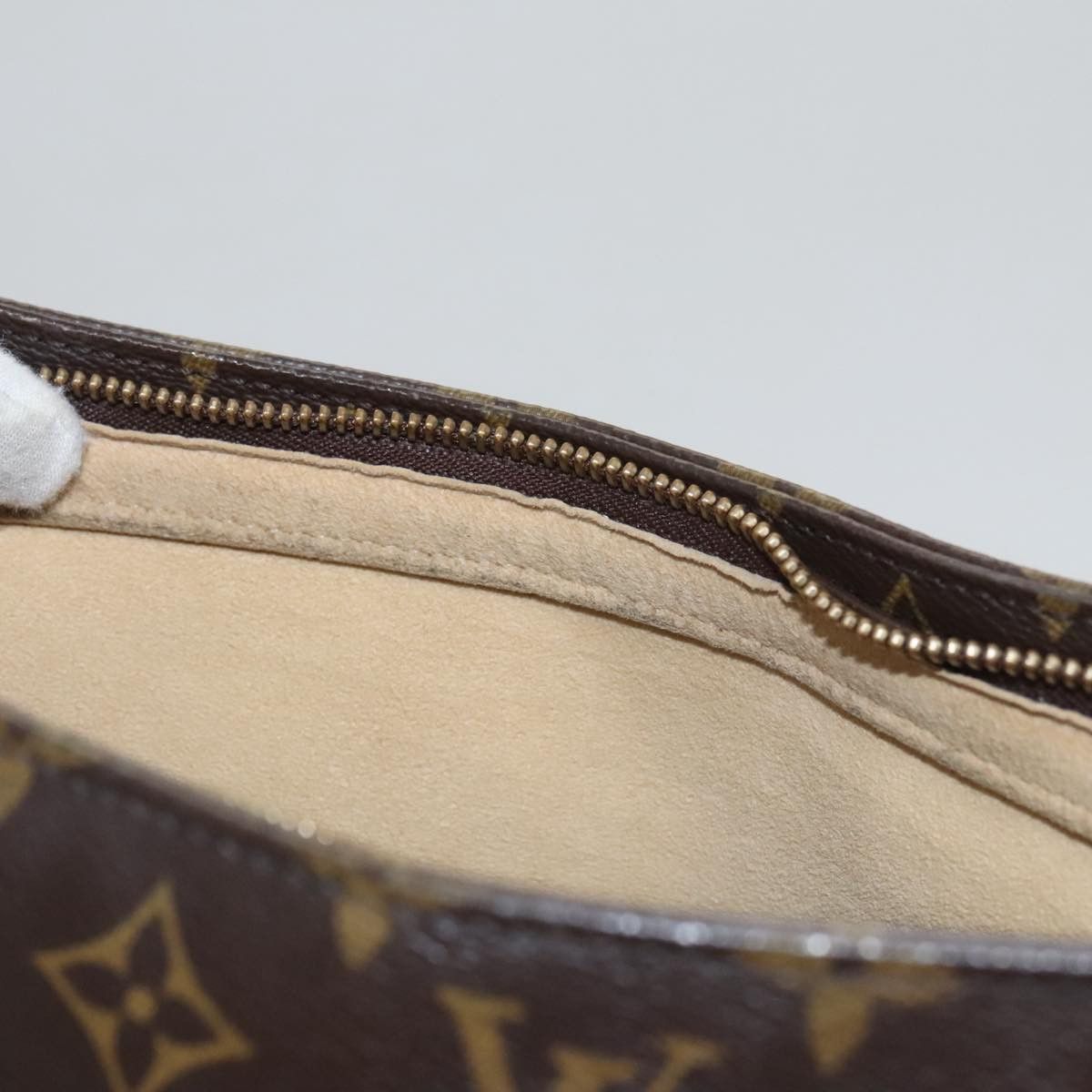 Louis Vuitton Louis Vuitton Looping shoulder Size ONE SIZE - 14 Thumbnail