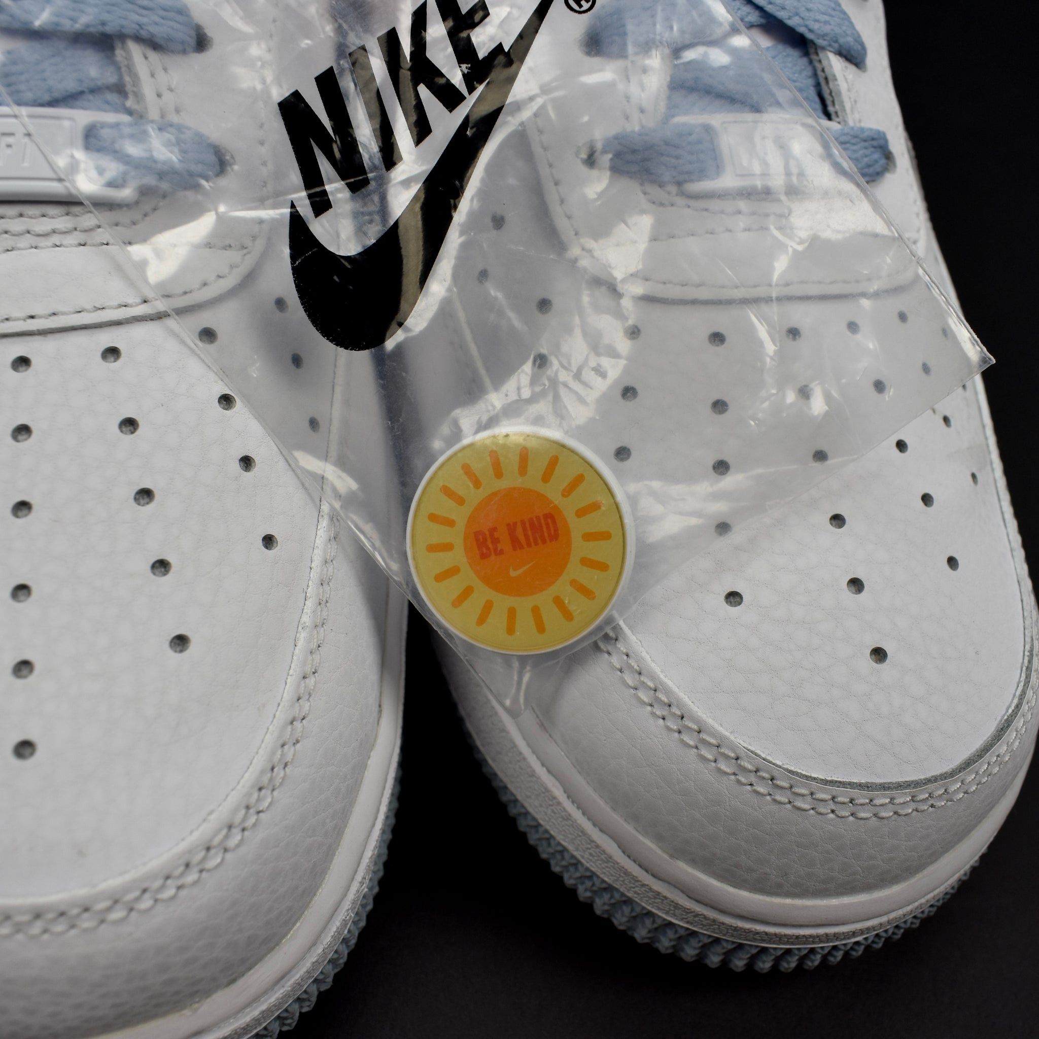 Nike Nike Air Force 1 07 LV8 Kindness Day Sneakers 2020 Size US 11 / EU 44 - 9 Thumbnail