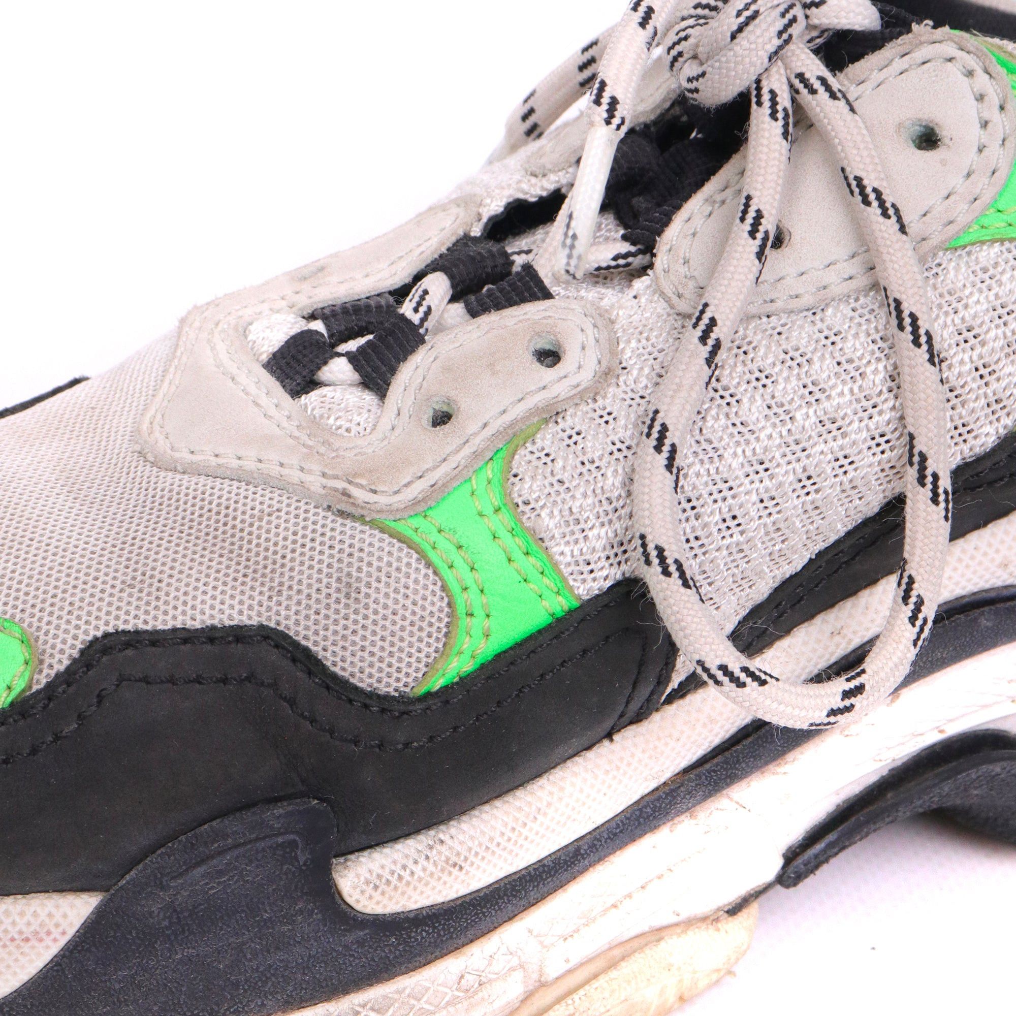 Balenciaga BALENCIAGA - Balenciaga Triple S sneakers in green and black fabric (T39) Size US 8 / IT 38 - 5 Thumbnail