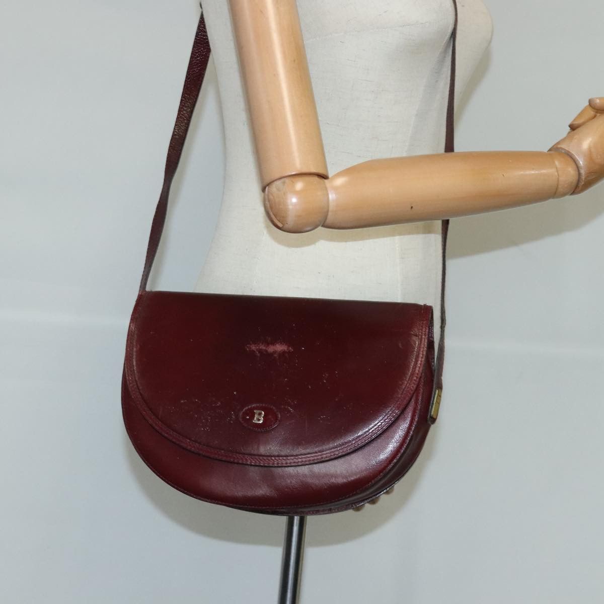 Bally Burgundy Leather Shoulder Bag (Pre-Owned) Size ONE SIZE - 14 Thumbnail