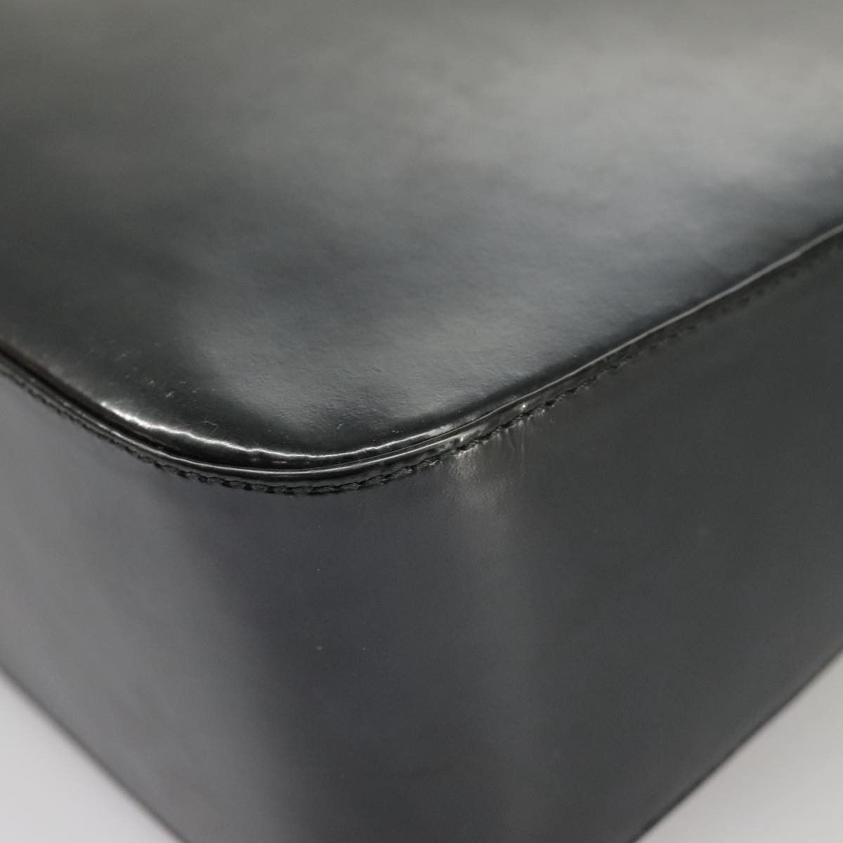 Salvatore Ferragamo Gancini Black Leather Handbag (Pre-Owned) Size ONE SIZE - 10 Thumbnail