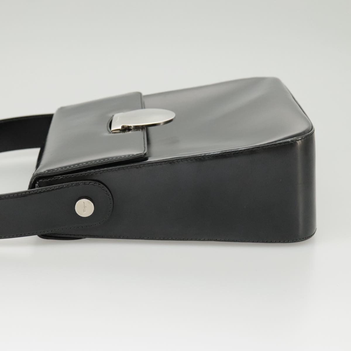 Salvatore Ferragamo Gancini Black Leather Handbag (Pre-Owned) Size ONE SIZE - 4 Thumbnail