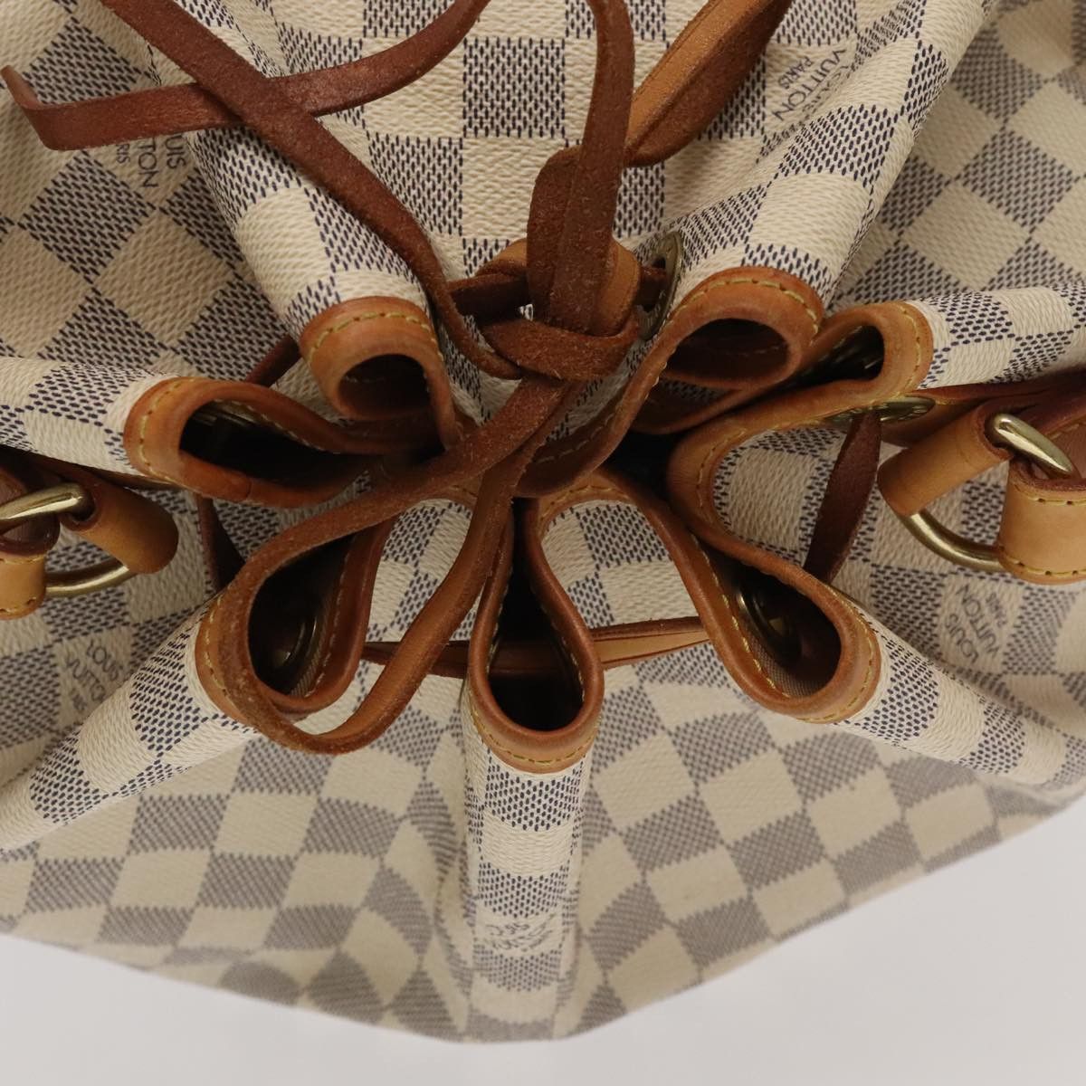 Louis Vuitton Noé White Canvas Shoulder Bag (Pre-Owned) Size ONE SIZE - 19 Thumbnail
