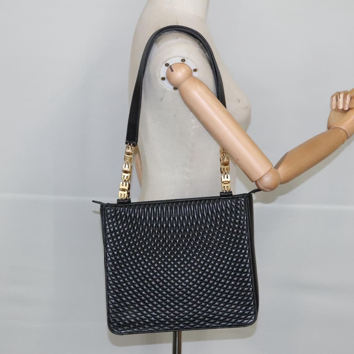 Bally Black Leather Shoulder Bag (Pre-Owned) Size ONE SIZE - 16 Thumbnail