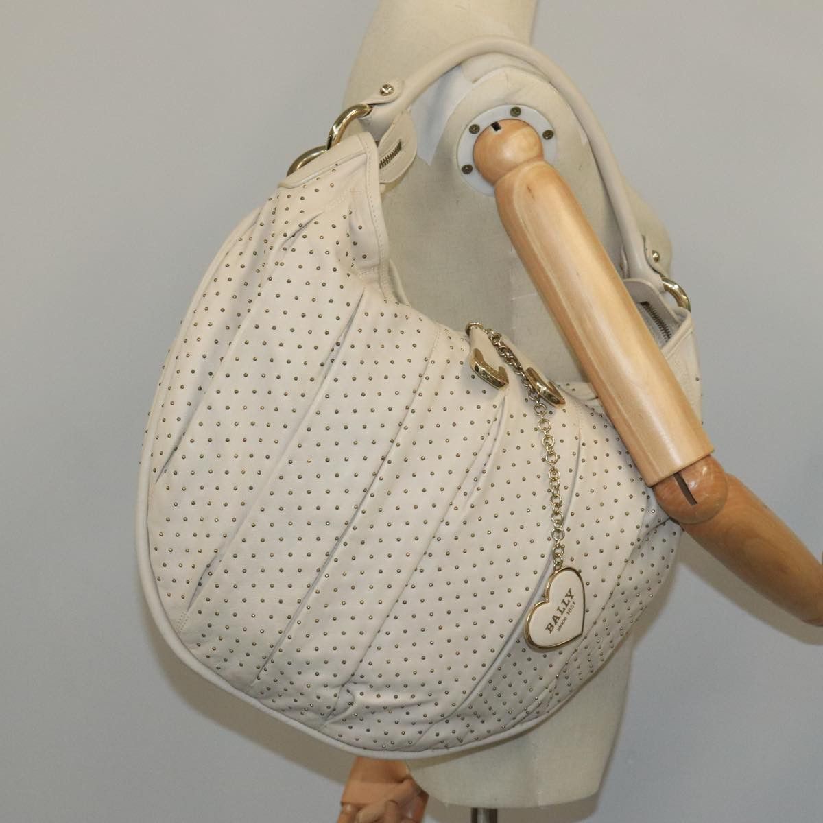 Bally Beige Leather Shoulder Bag (Pre-Owned) Size ONE SIZE - 15 Thumbnail