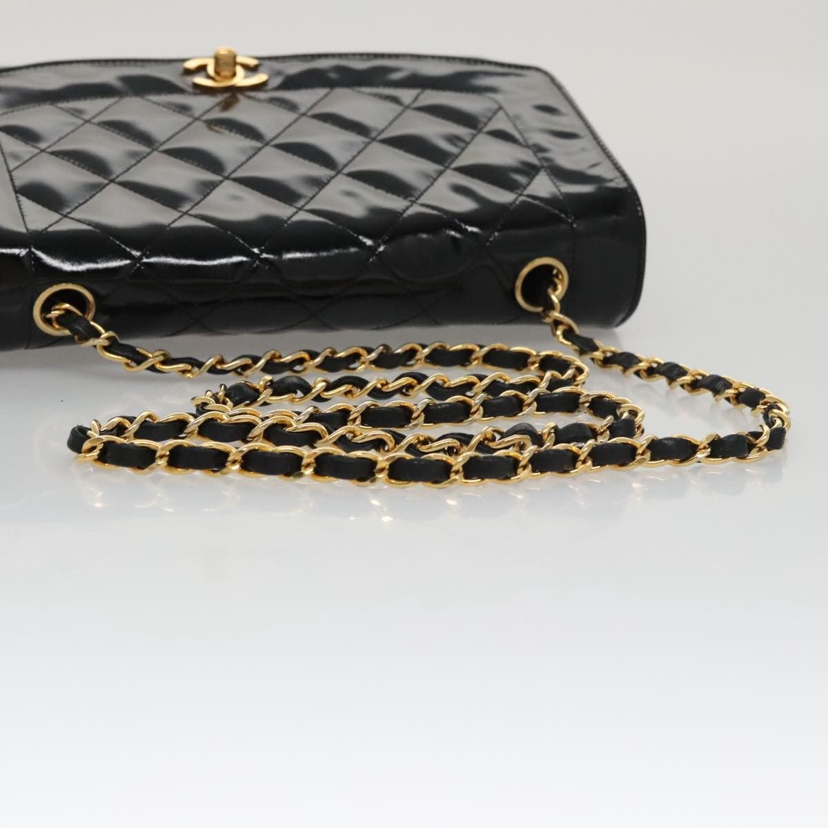 Chanel Diana Black Patent Leather Shoulder Bag (Pre-Owned) Size ONE SIZE - 5 Thumbnail