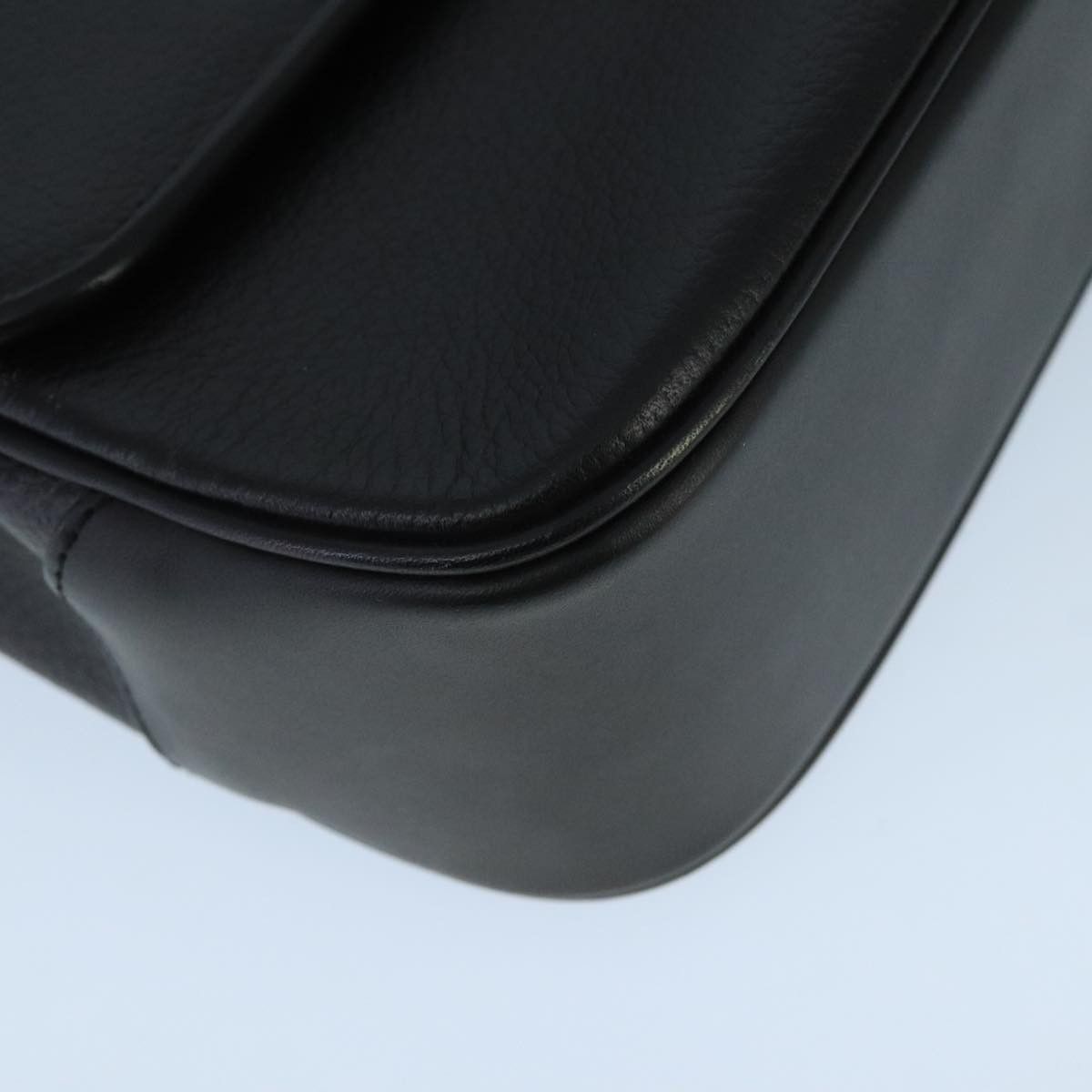 Burberry Black Leather Handbag (Pre-Owned) Size ONE SIZE - 18 Thumbnail