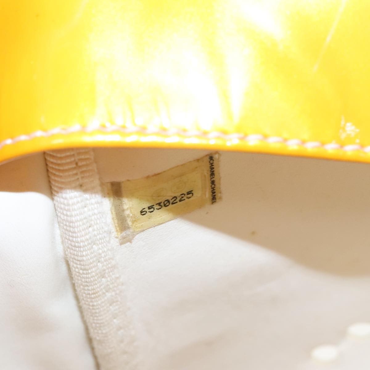 Chanel Yellow Patent Leather Handbag (Pre-Owned) Size ONE SIZE - 13 Thumbnail