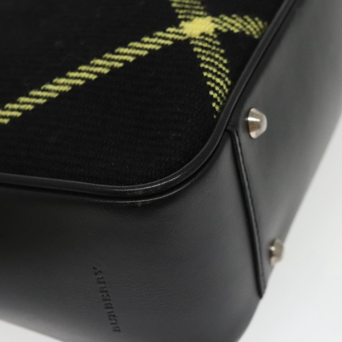 Burberry Black Leather Handbag (Pre-Owned) Size ONE SIZE - 6 Thumbnail