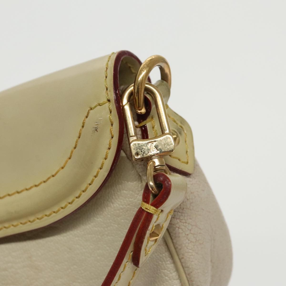 Louis Vuitton Suhali Beige Leather Clutch Bag (Pre-Owned) Size ONE SIZE - 11 Thumbnail
