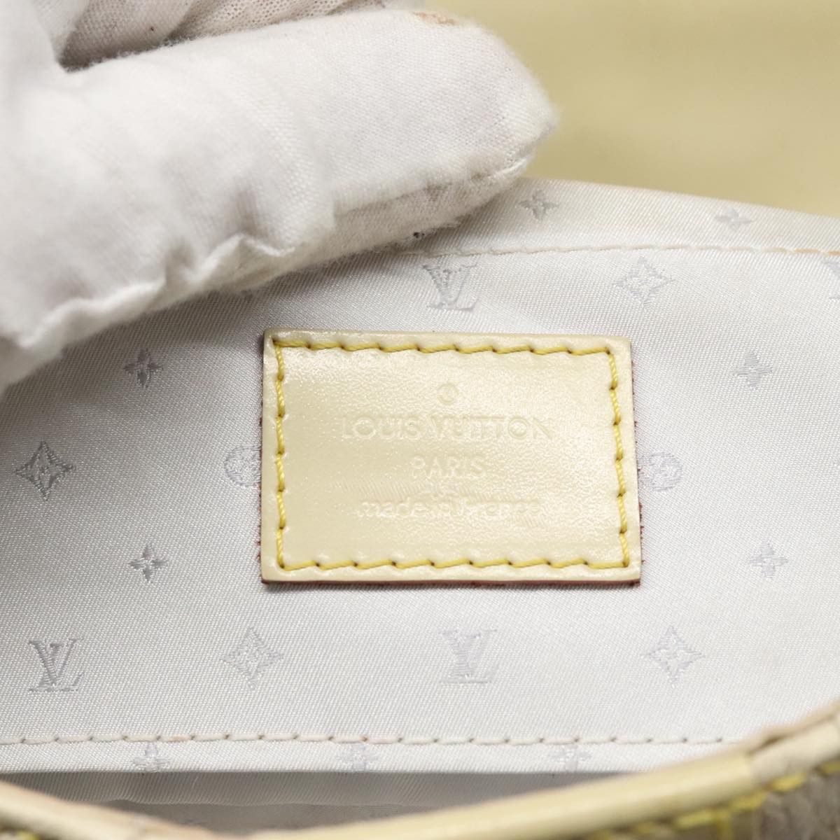 Louis Vuitton Suhali Beige Leather Clutch Bag (Pre-Owned) Size ONE SIZE - 17 Thumbnail