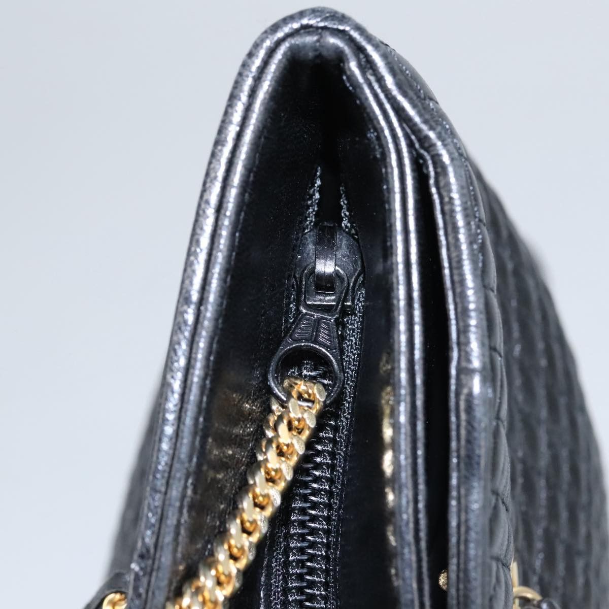 Bally Black Leather Shoulder Bag (Pre-Owned) Size ONE SIZE - 13 Thumbnail