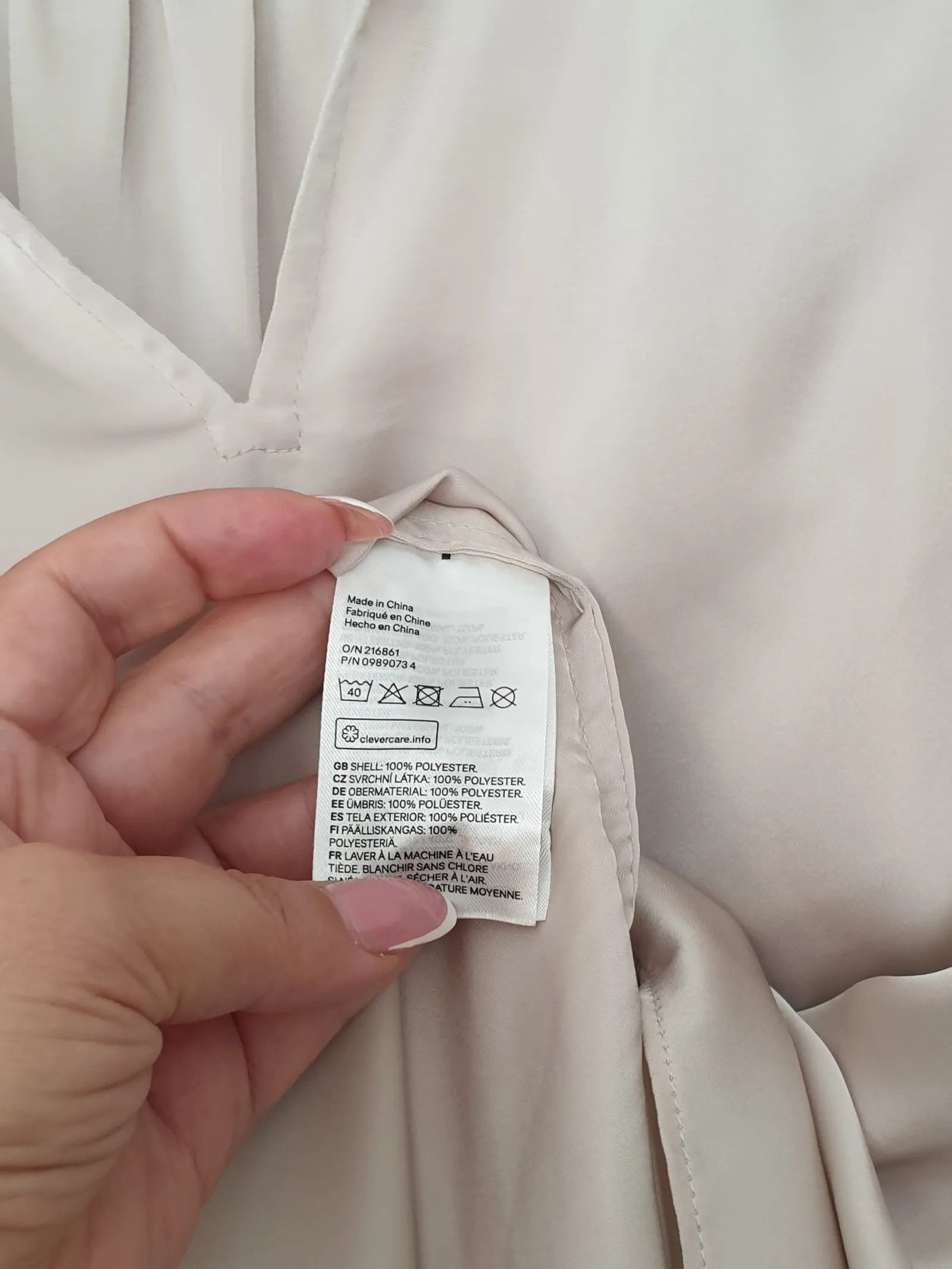 H&M H&M Shirt Size XL / US 12-14 / IT 48-50 - 3 Thumbnail