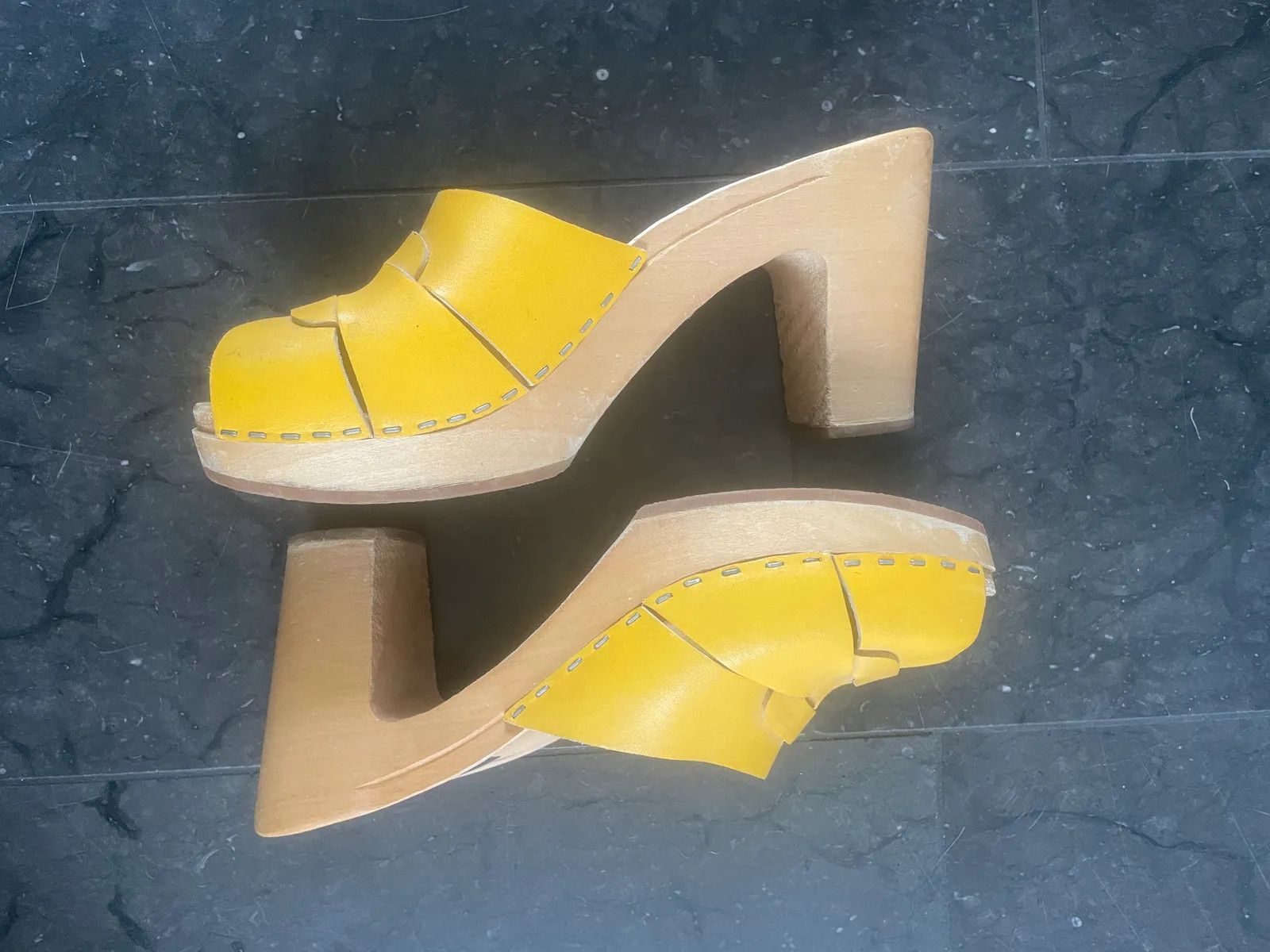 Swedish Hasbeens Swedish Hasbeens Sandals Size US 9 / IT 39 - 2 Thumbnail