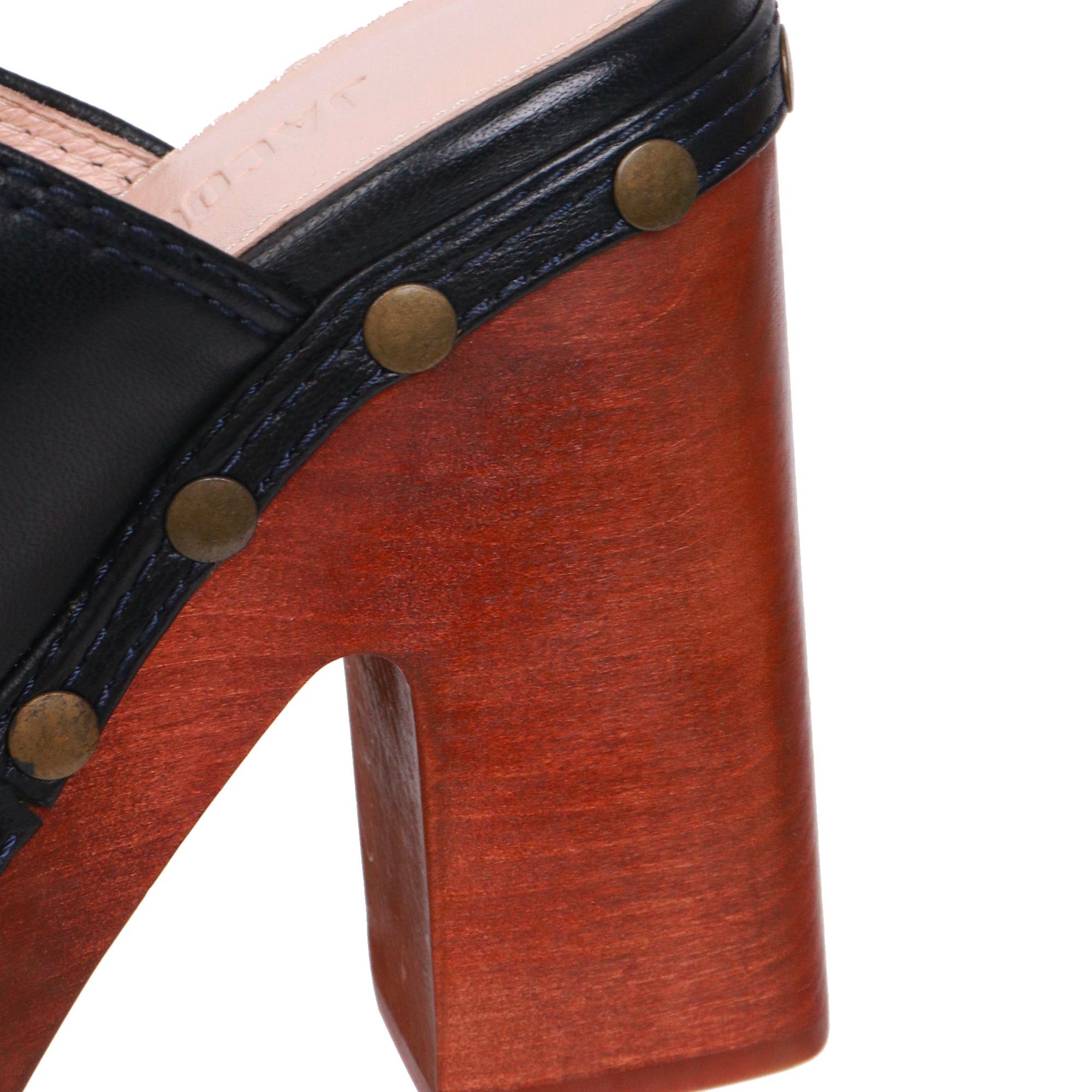 Jacquemus JACQUEMUS - Jacquemus clogs in black leather (T37) Size US 6 / IT 36 - 4 Thumbnail
