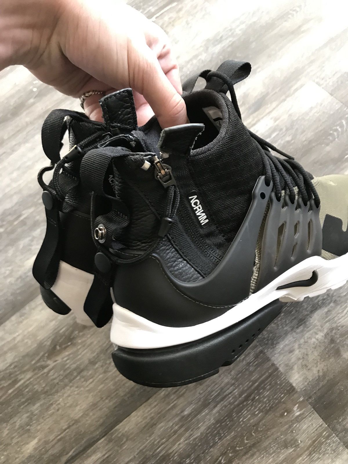 Acronym × Nike Last Drop. Nike Acronym Presto Mid Olive Sneaker Size US 9.5 / EU 42-43 - 4 Thumbnail