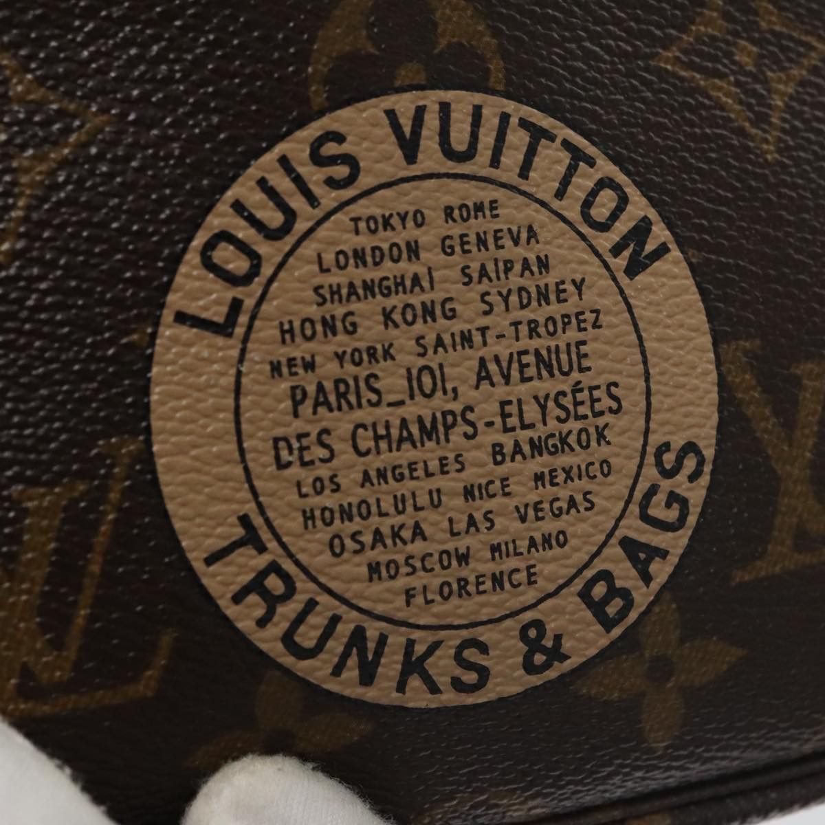 Louis Vuitton Louis Vuitton Mini Pochette Accessoires clutch Size ONE SIZE - 21 Thumbnail