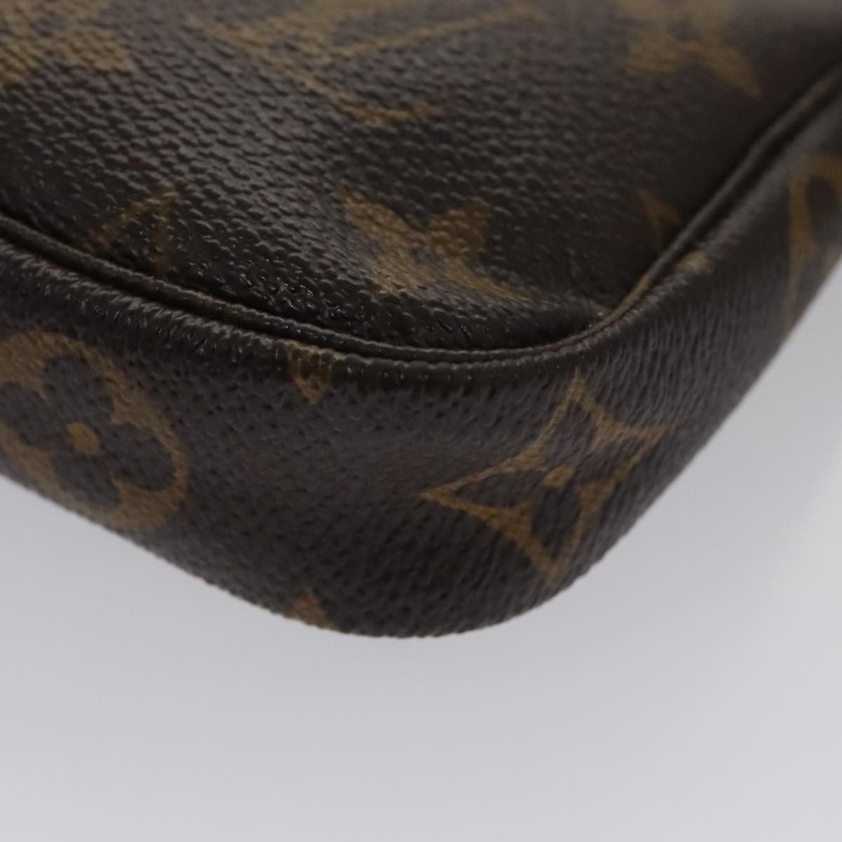 Louis Vuitton Louis Vuitton Mini Pochette Accessoires clutch Size ONE SIZE - 8 Thumbnail