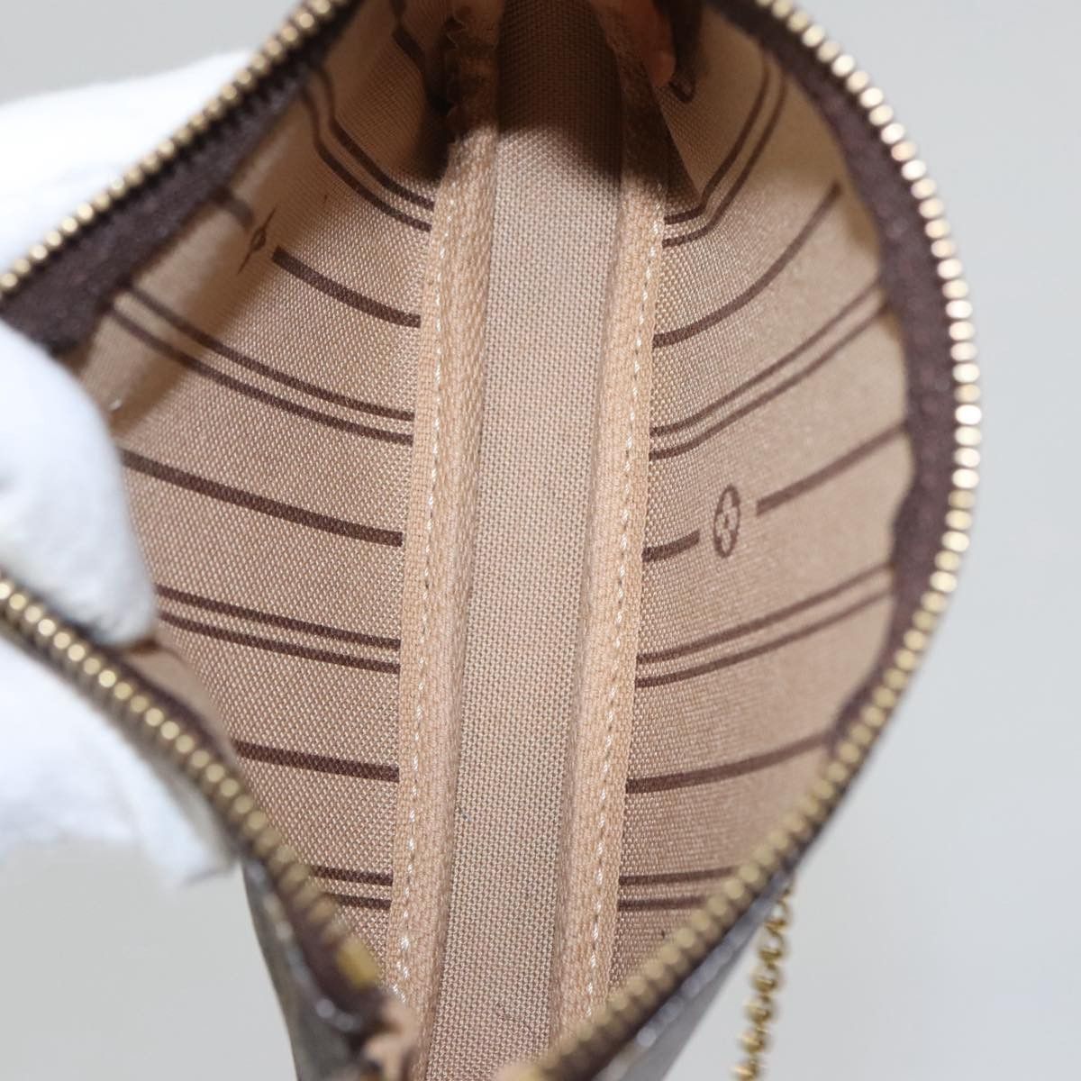 Louis Vuitton Louis Vuitton Mini Pochette Accessoires clutch Size ONE SIZE - 12 Thumbnail