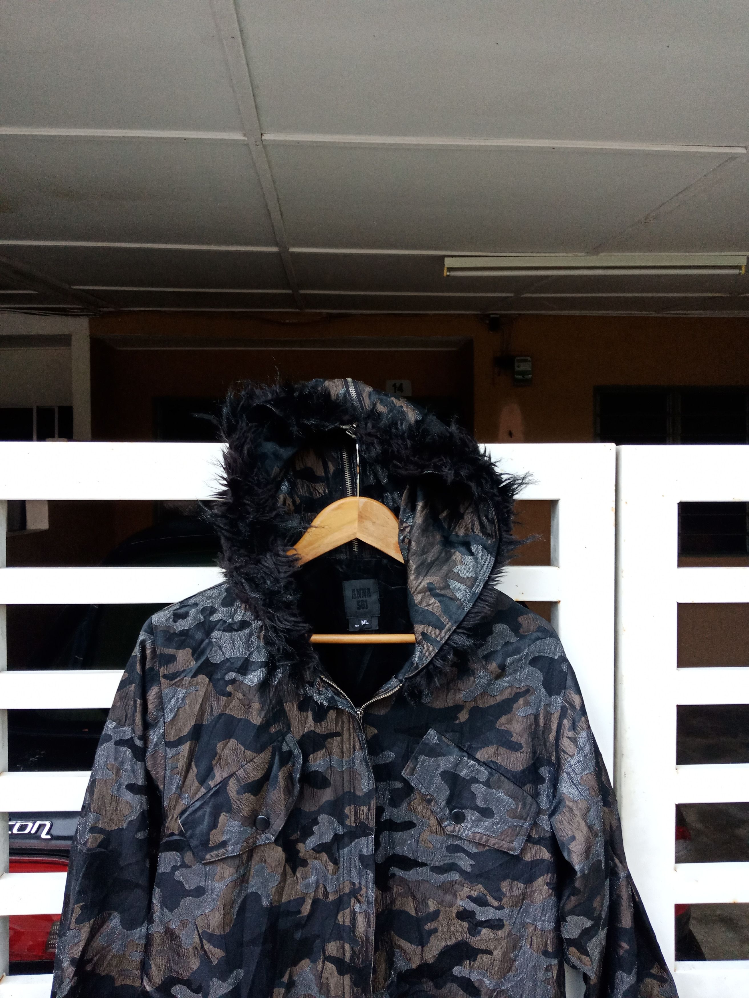 Anna Sui Anna Sui Army Pattern Fur Faux Light Jacket Made in USA Size US M / EU 48-50 / 2 - 8 Thumbnail