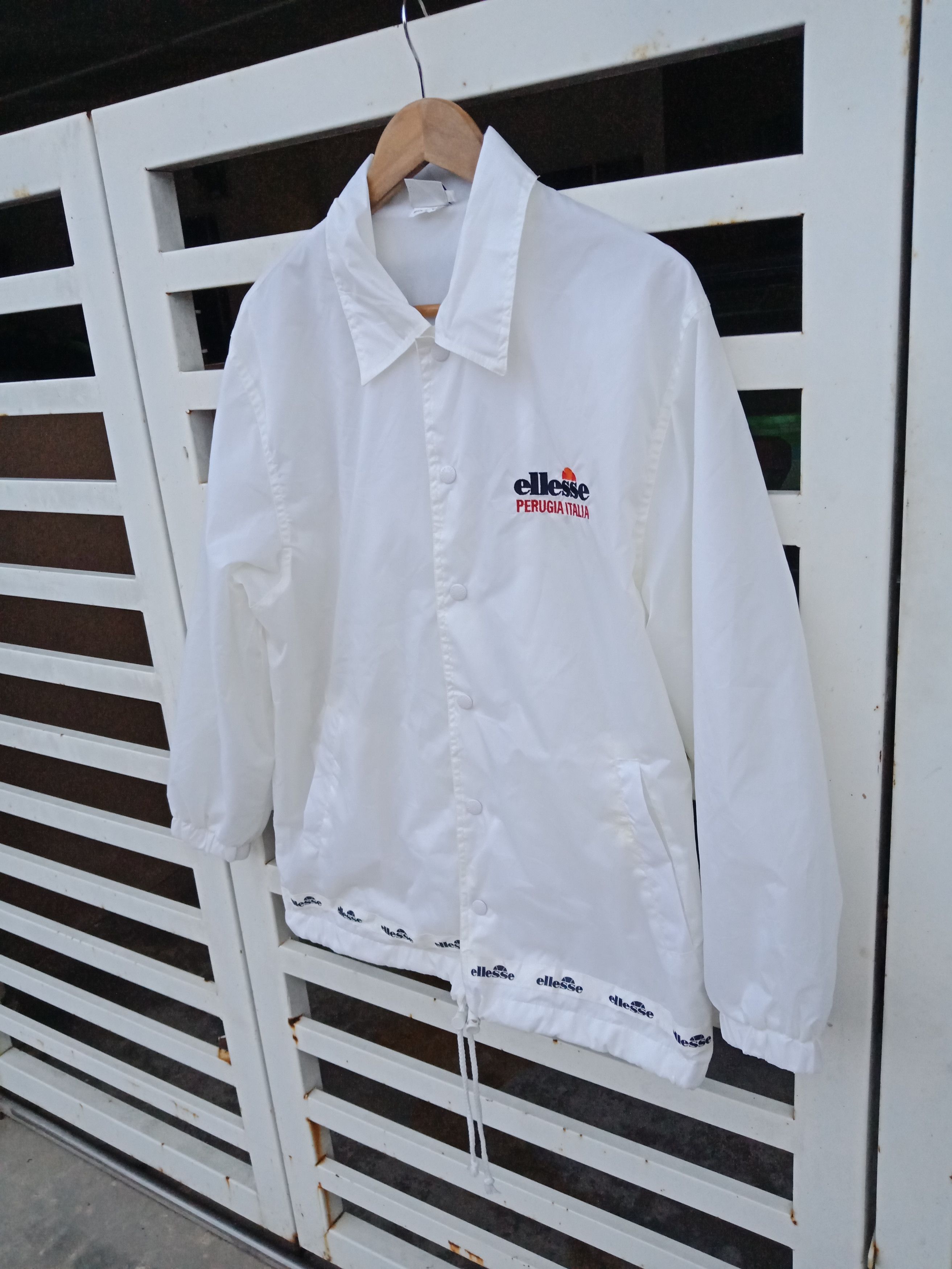 Champion Ellesse Big Logo Spell Out Windbreaker Size US L / EU 52-54 / 3 - 4 Thumbnail