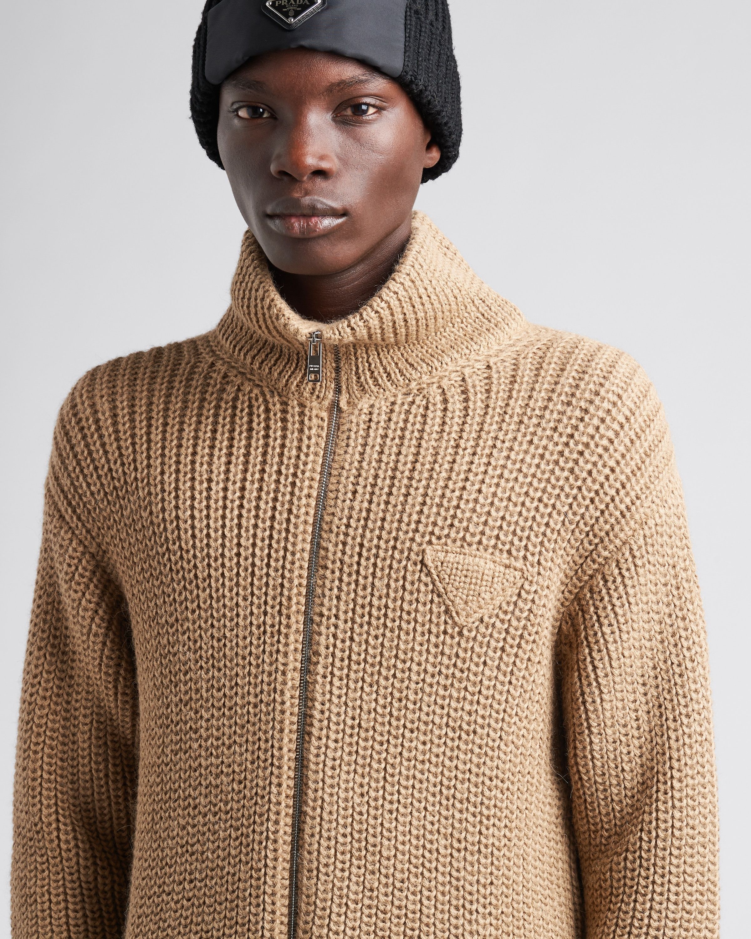 Prada $3.4K VALUE Knit ALPACA Cardigan with triangle logo Size US M / EU 48-50 / 2 - 3 Thumbnail